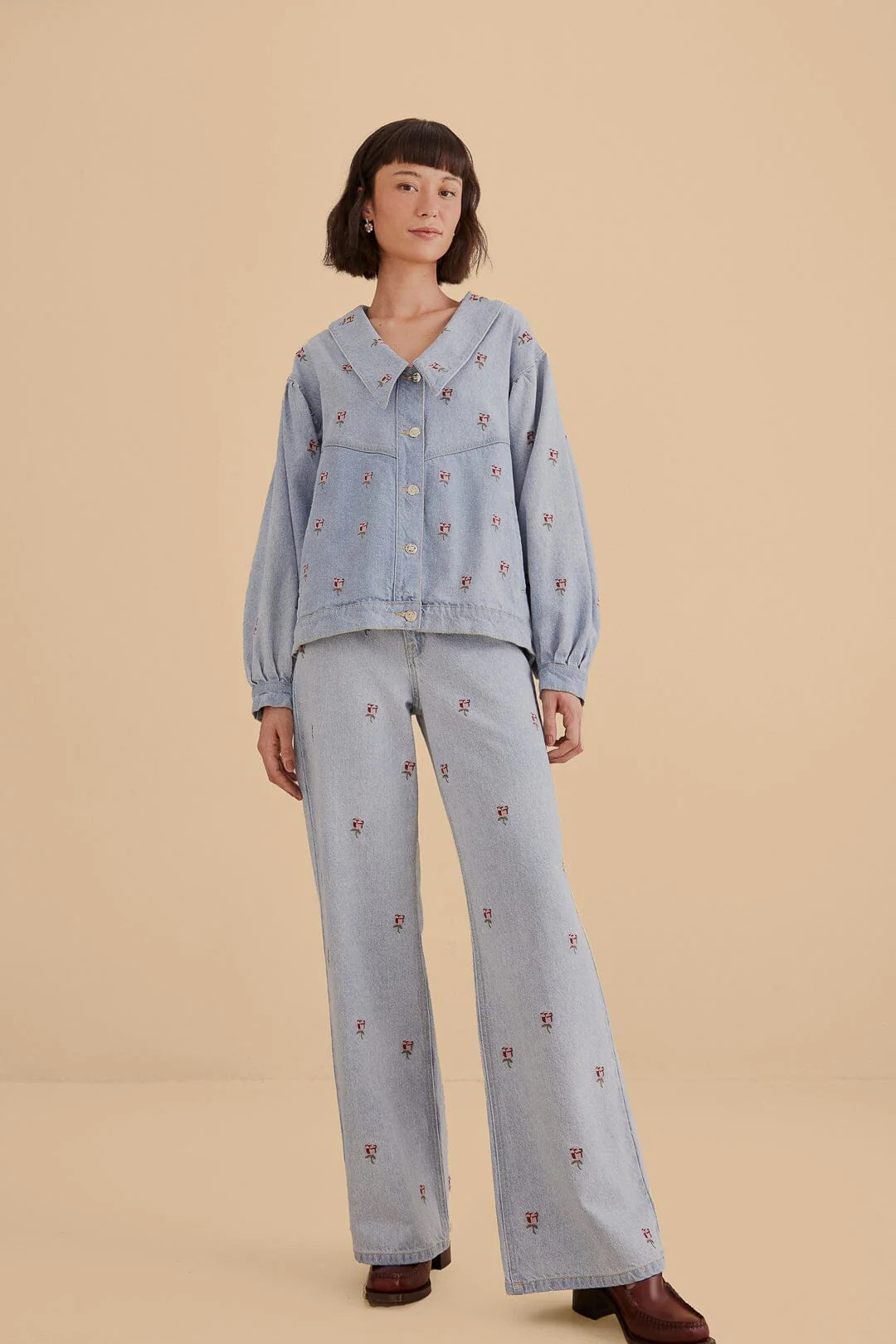 Rose Embroidered Denim Pants | FarmRio (US)