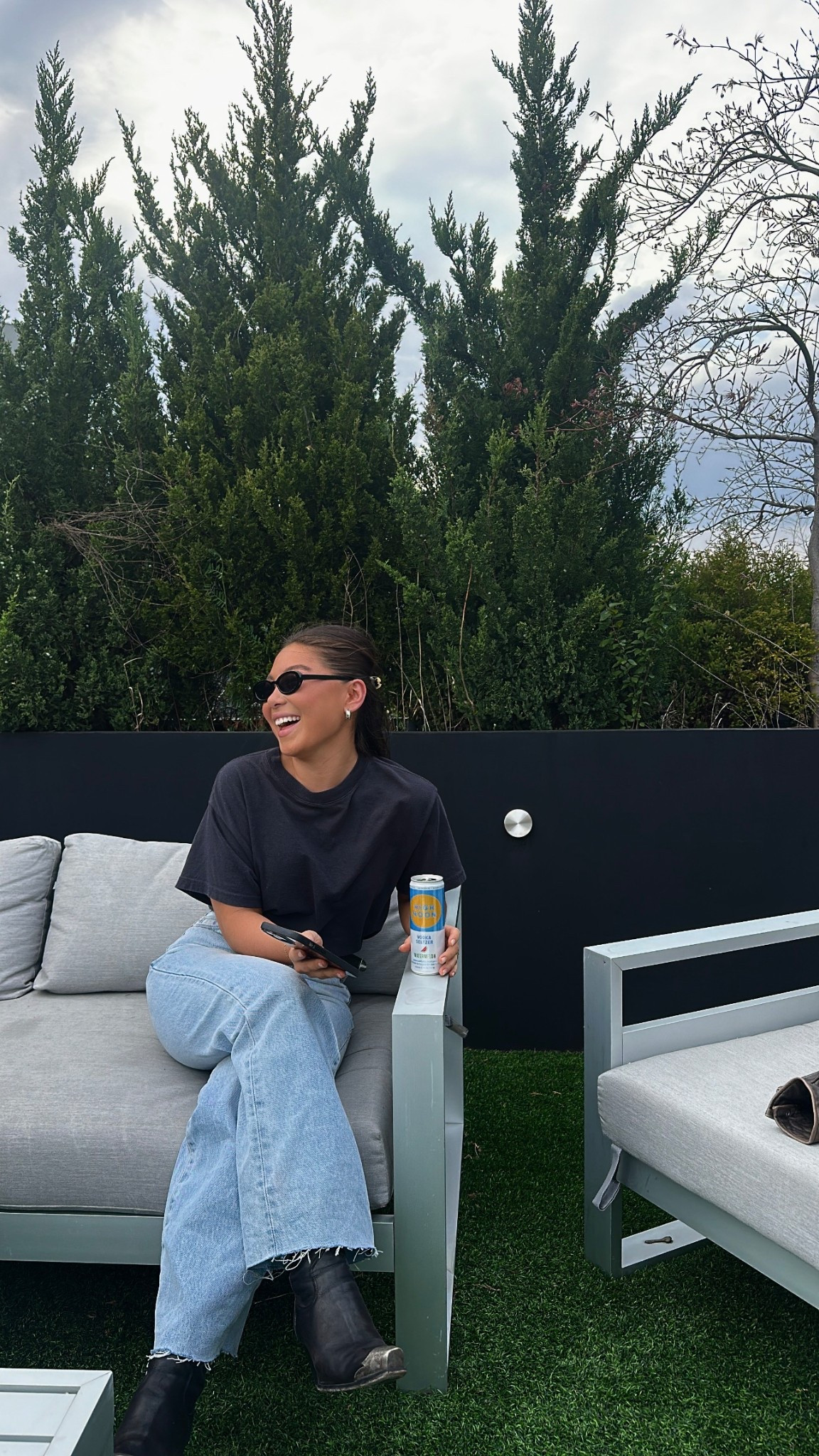 wearing 24 in the rollas jeans & always in my cowboy boots… onto my second pair now! 