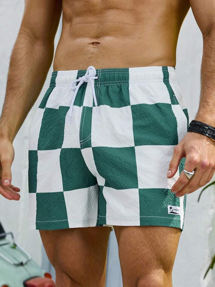 SHEIN X Hangout Fest Manfinity Swimmode Men's Checkered Drawstring Beach Shorts | SHEIN