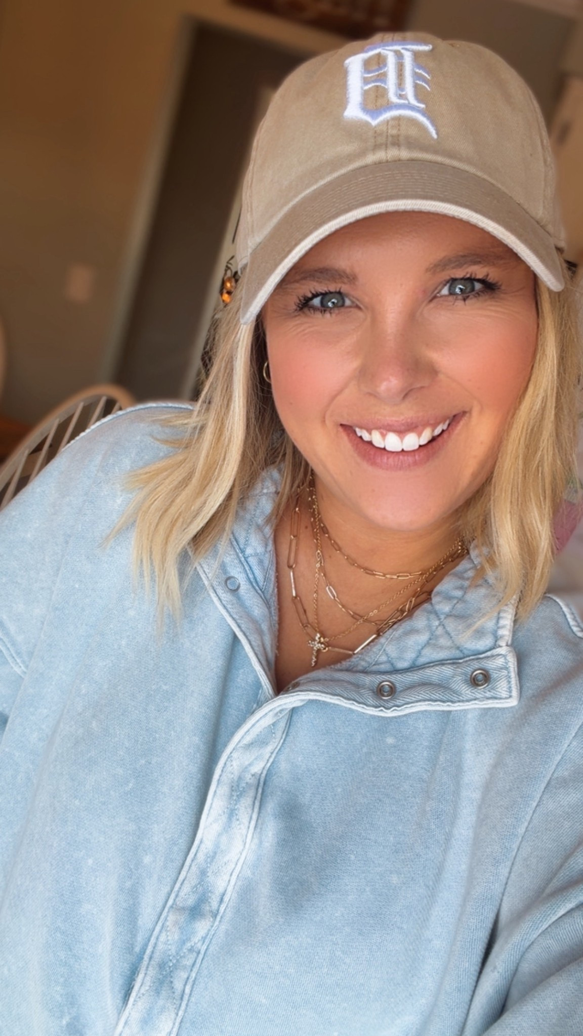 Cozy little outfit of a mom of three 

#LTKootd #LTKdayinmylife #LTKgrwm