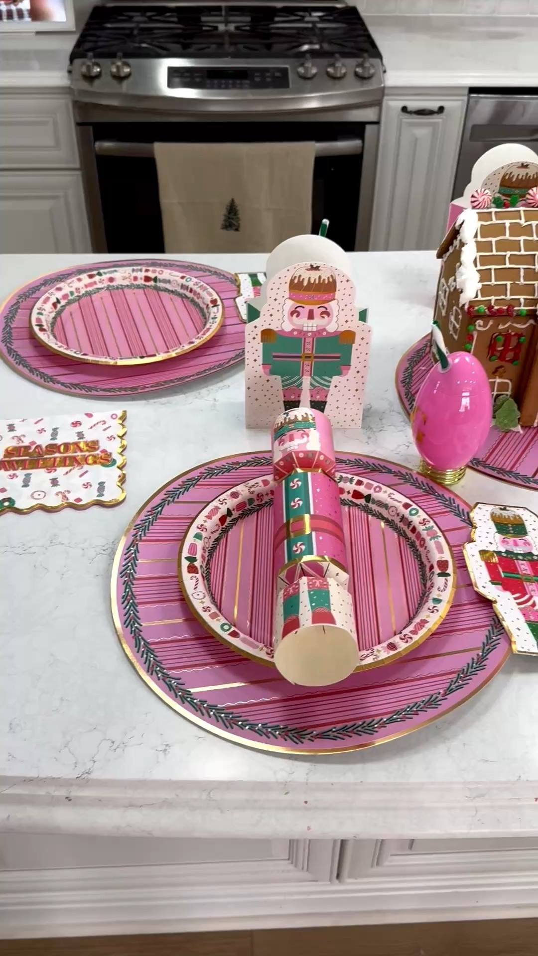 Festive paper goods! 

#LTKHome #LTKSeasonal #LTKHoliday