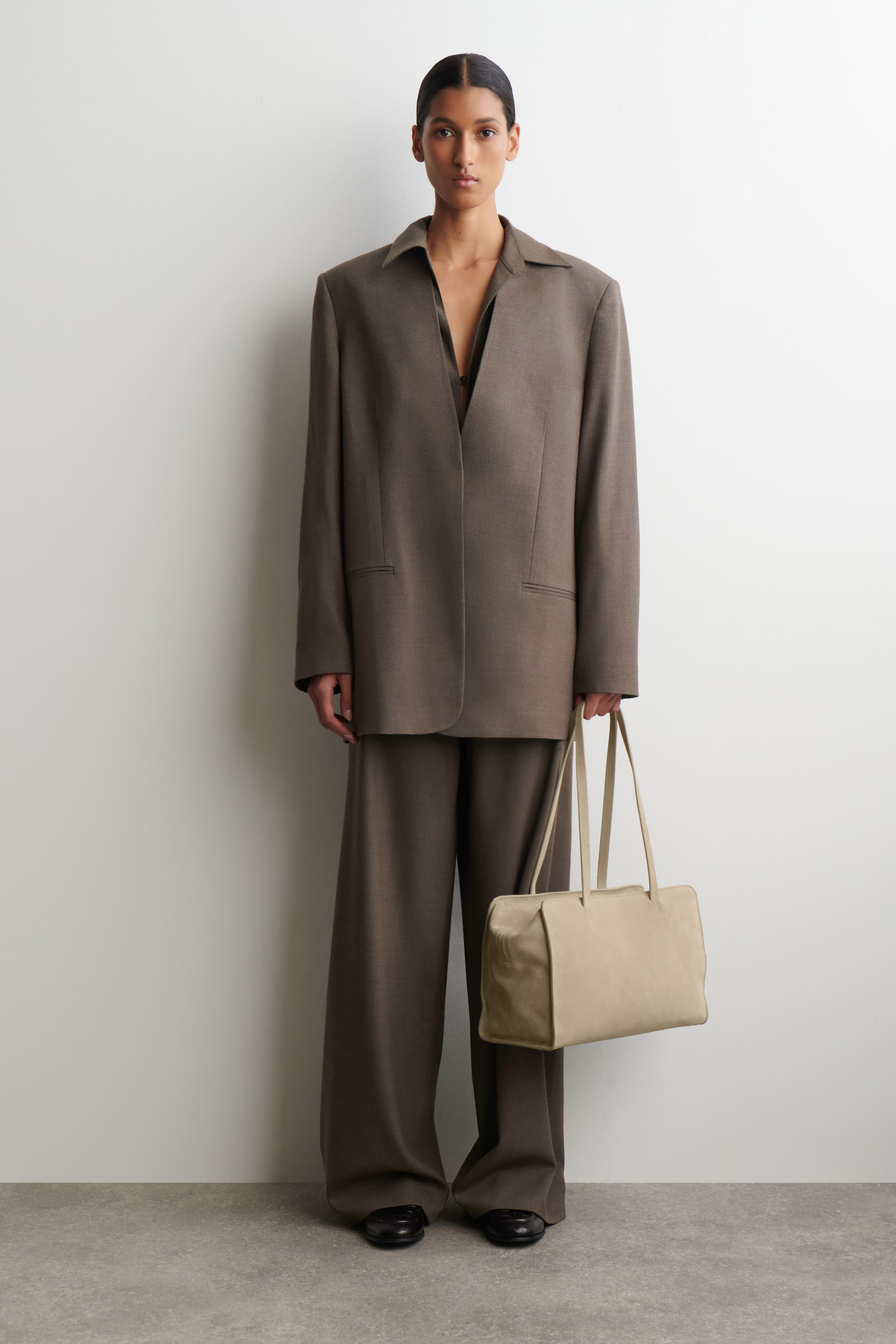 MARAIS BOWLINGTASCHE - VELOURSLEDER - CAPPUCCINO | COS DE | COS (EU)