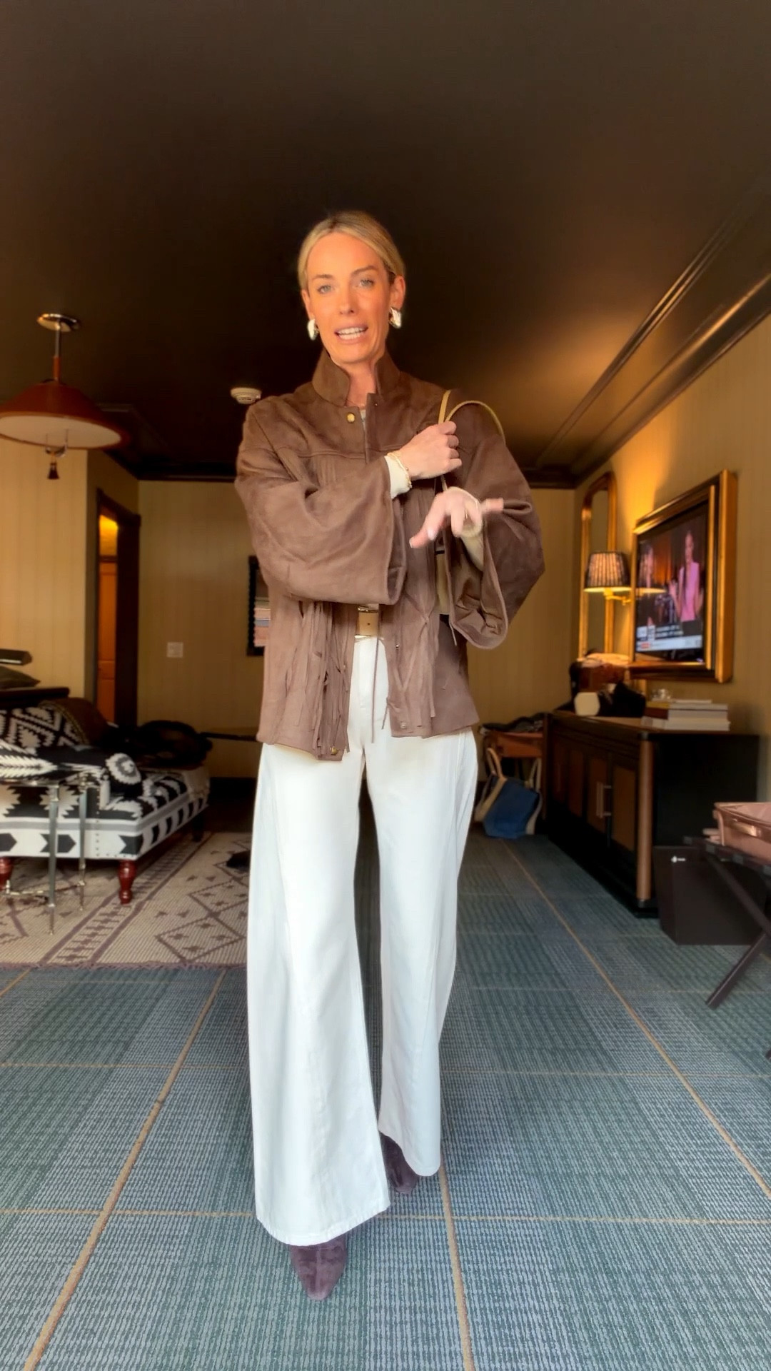 Aspen night 1!! 
Size 26 jeans and small jacket 
Target belt! Love! 