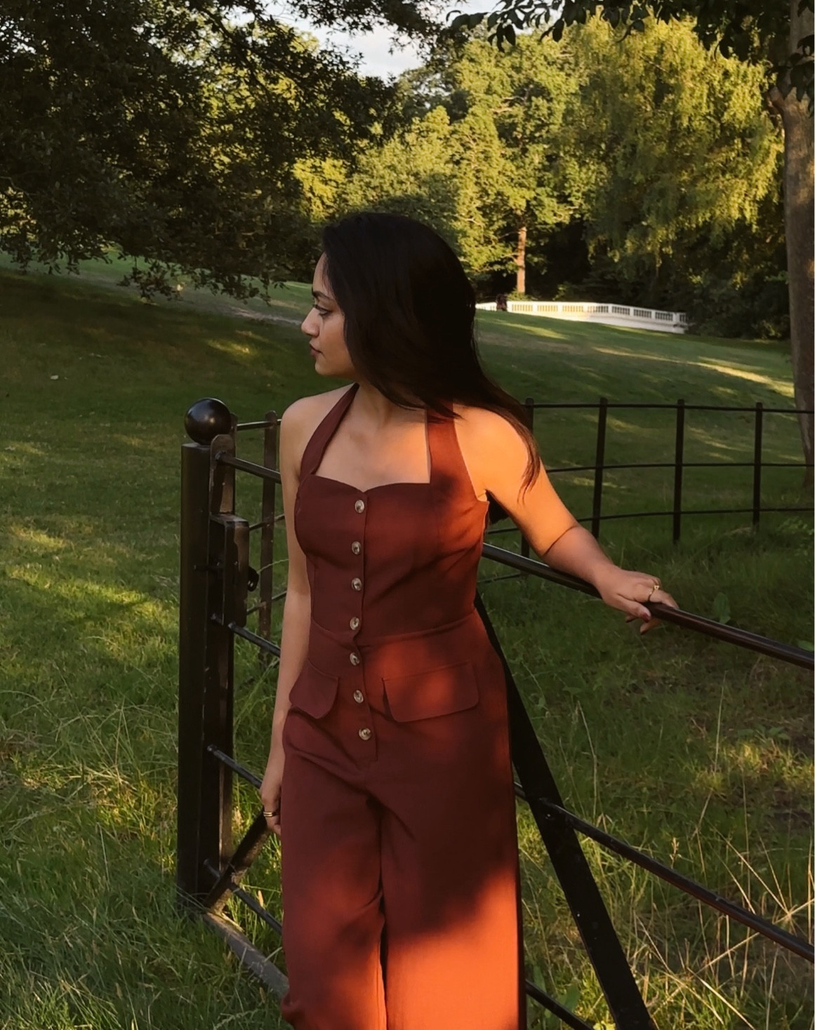 Rust jumpsuit, rihoas, summer outfit inspo, picnic outfitt