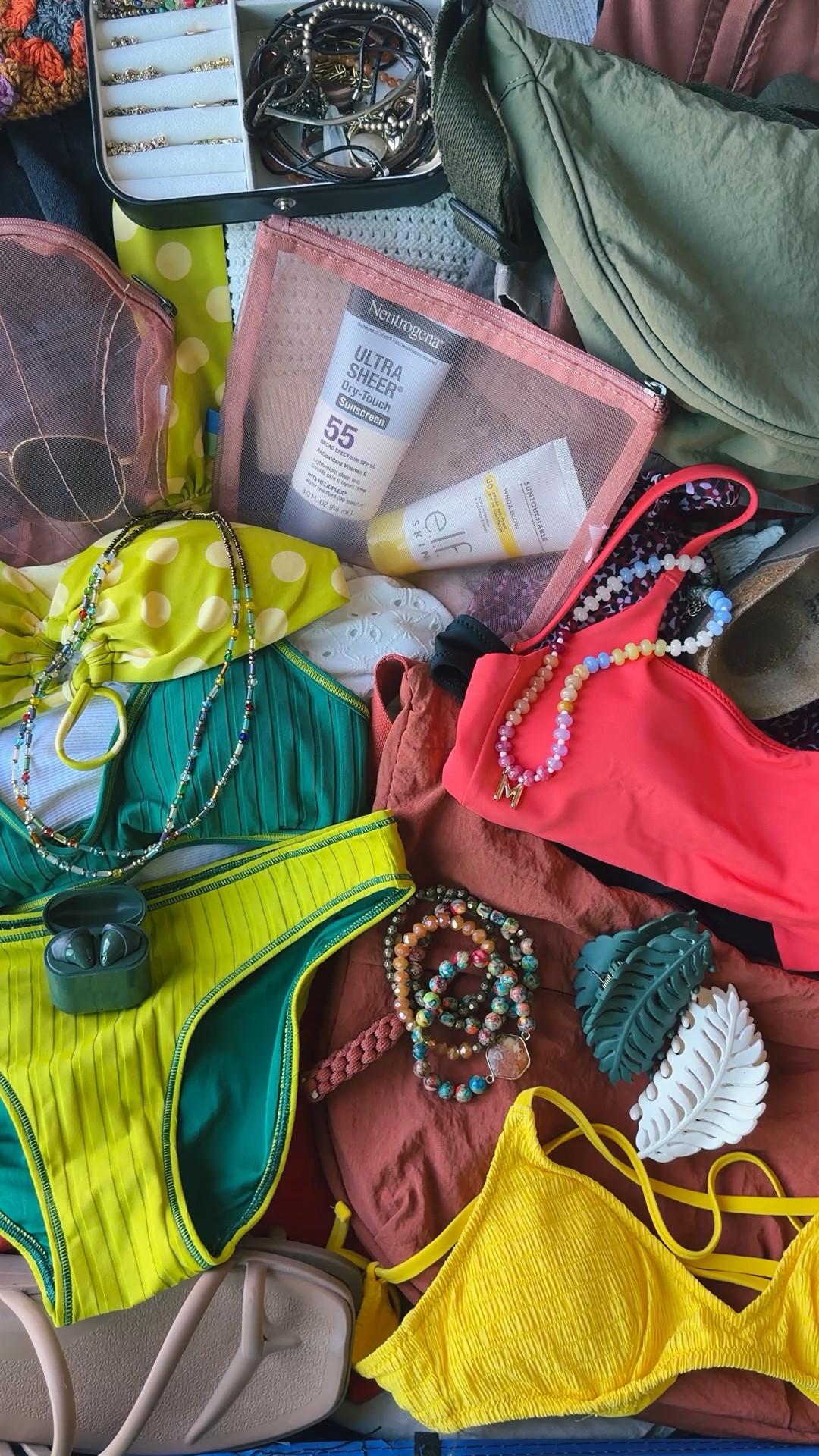 Beach vacation packing!!☀️👙⛱️🩱💙

#LTKTravel #LTKSwim #LTKSeasonal