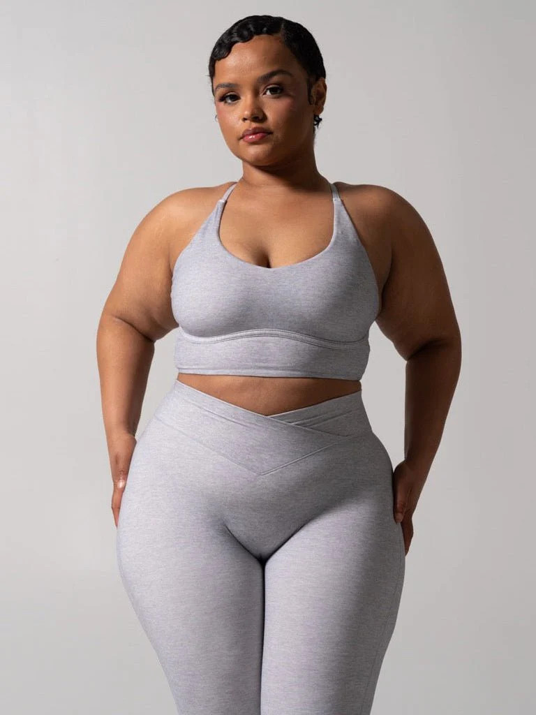 Poshknit Sports Bra - Platinum | Buffbunny Collection
