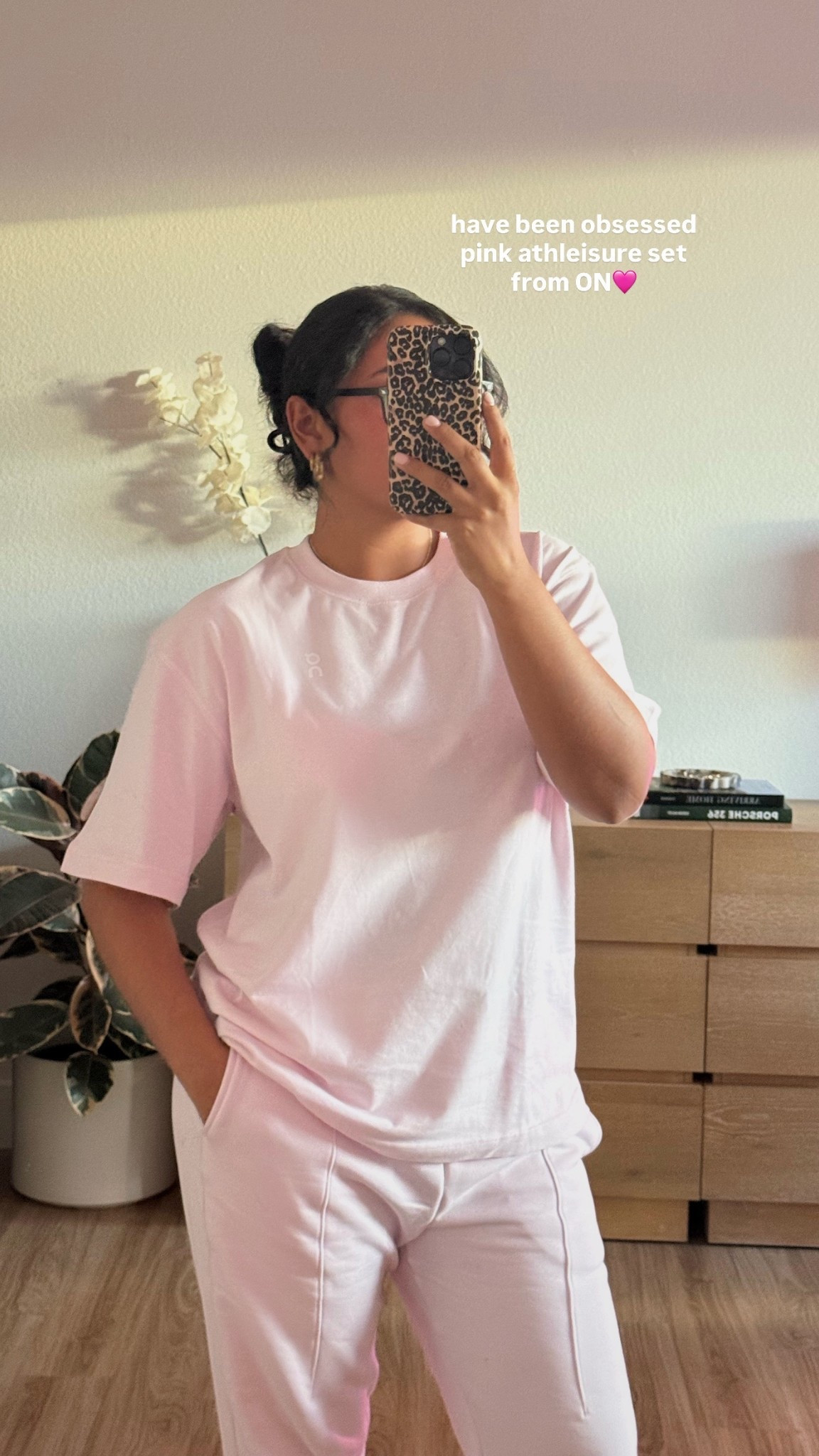 an all pink fit but make it athleisure that’s amazing quality/ perfect for on the go (shirt and pants are L) #NordstromPartner @nordstrom #On #DreamOn @on #AD #paidlink