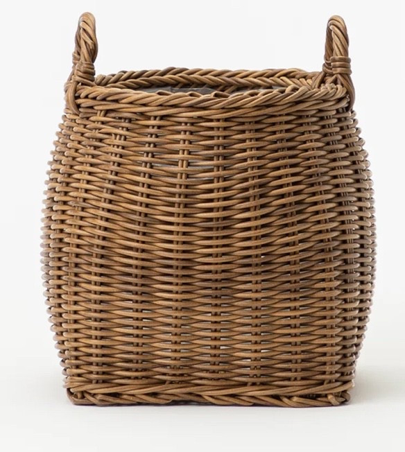 Just cute 🥰 
#basket for Indoor and outdoor decor. 
#home 
#decor 
