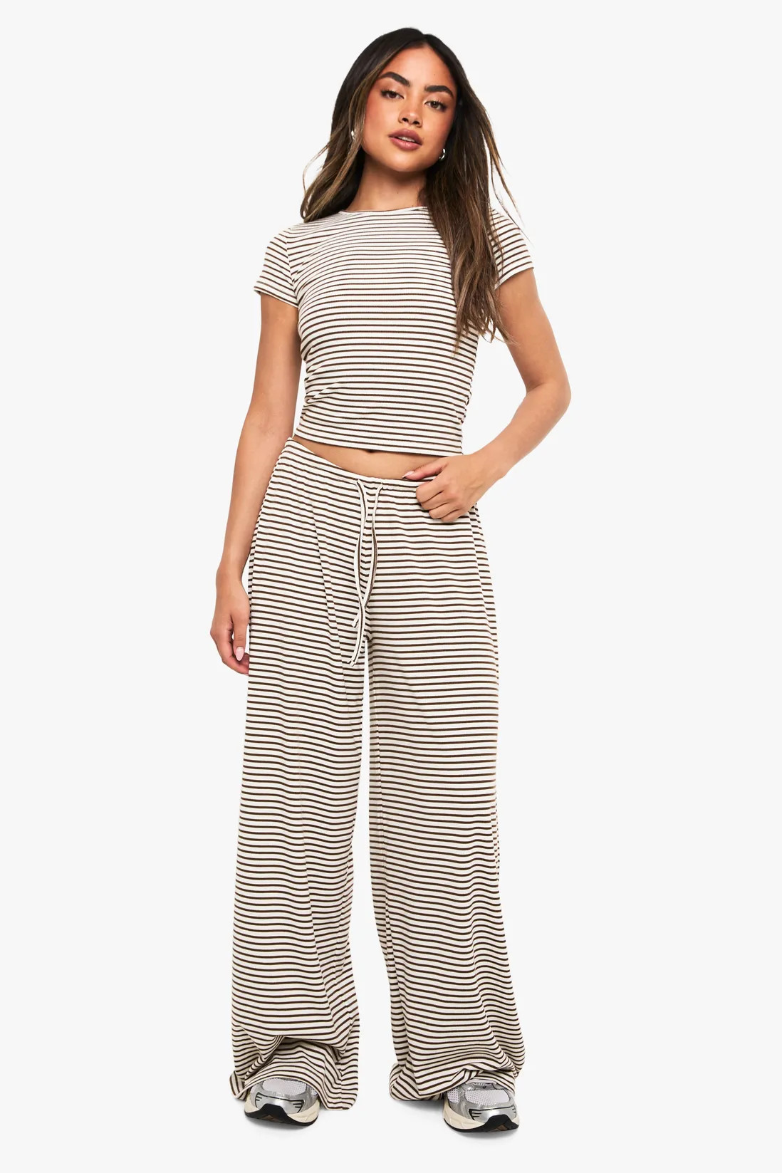 Striped Mid Rise Wide Leg Trouser | Boohoo.com (UK & IE)