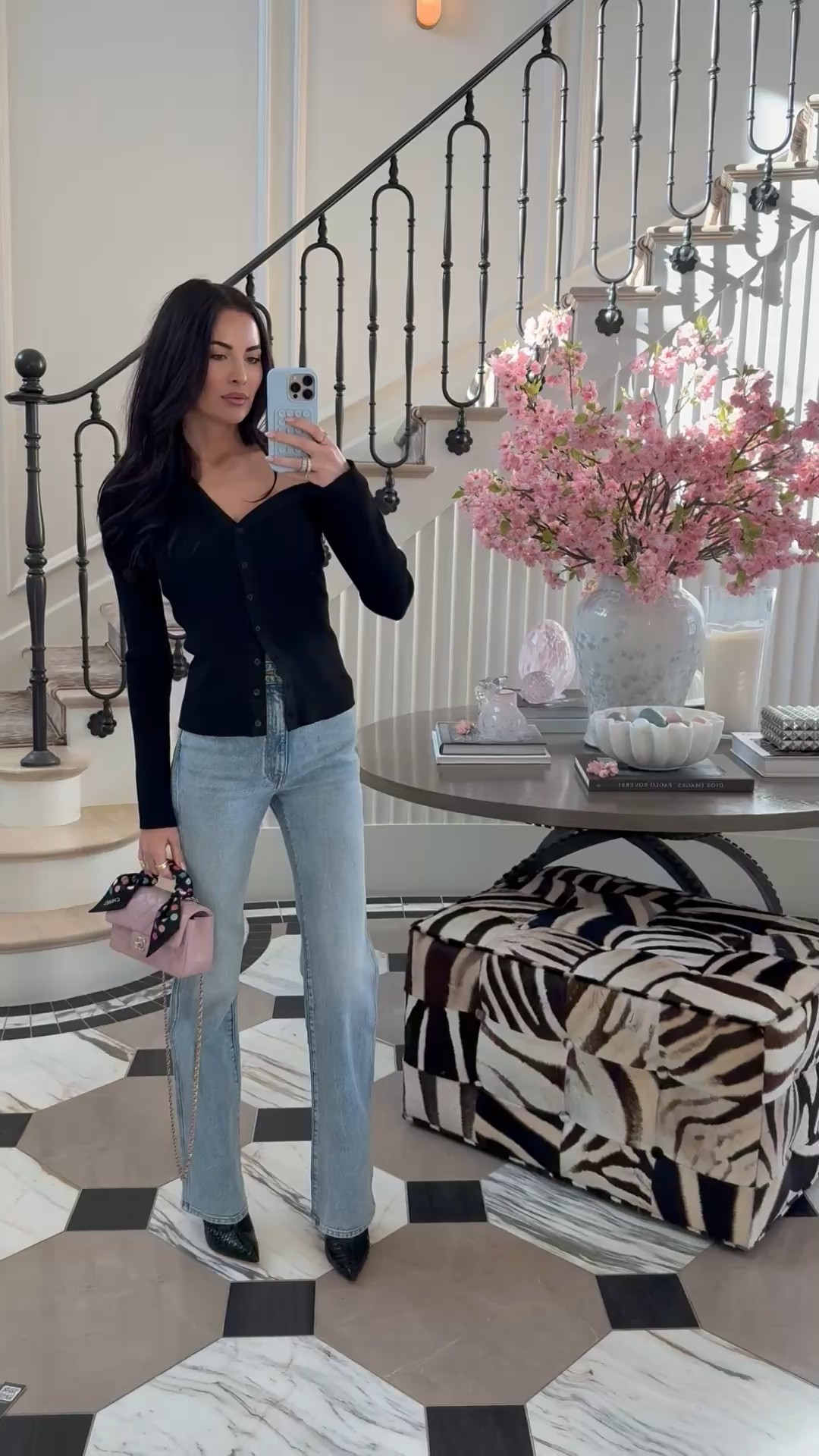 I'm 5'6, wearing a 24 in Danielle jeans. Run tts, go up one size if inbetween sizes 