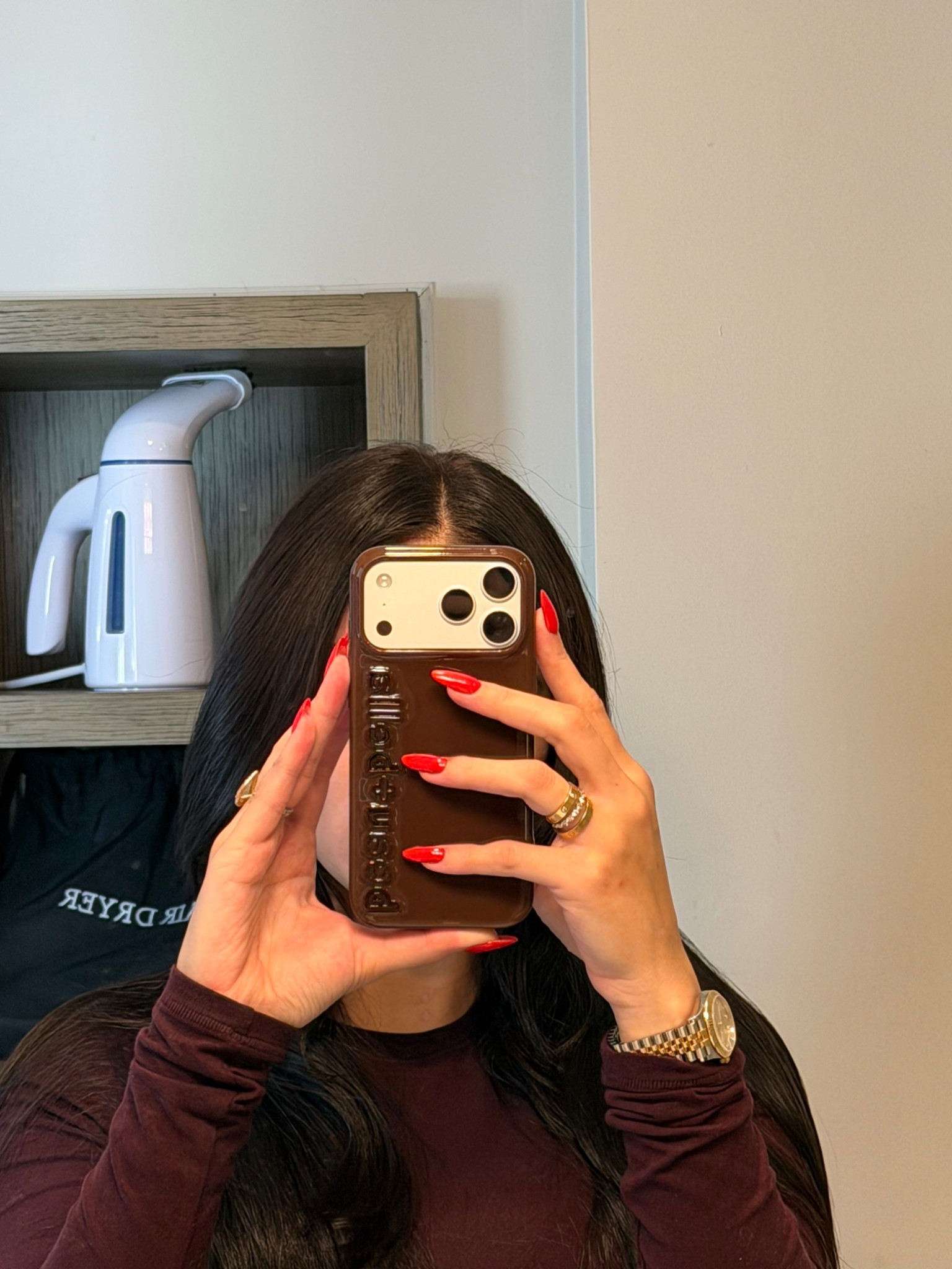 Bauble Bar phone case 
Skims 