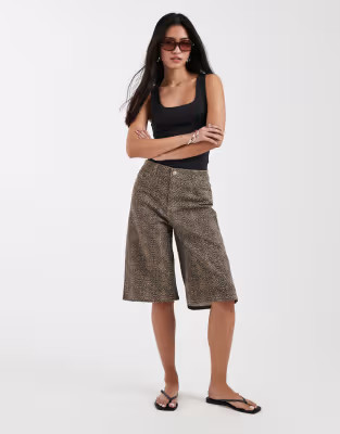 PIECES longline denim shorts in brown leopard print | ASOS (Global)