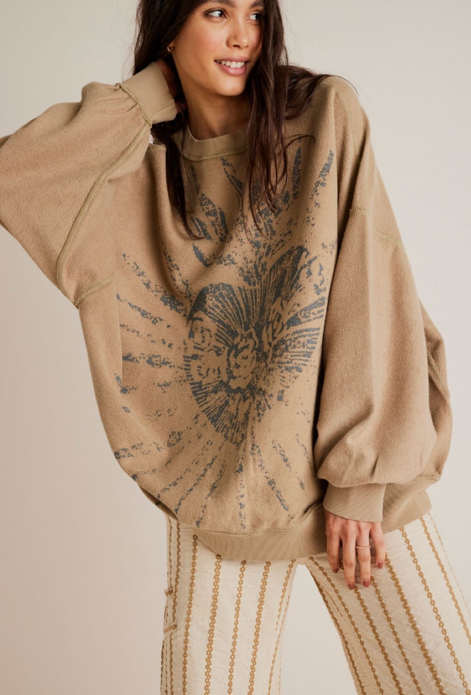 Free people oversized crewneck

#LTKBacktoSchool #LTKSeasonal #LTKFind
