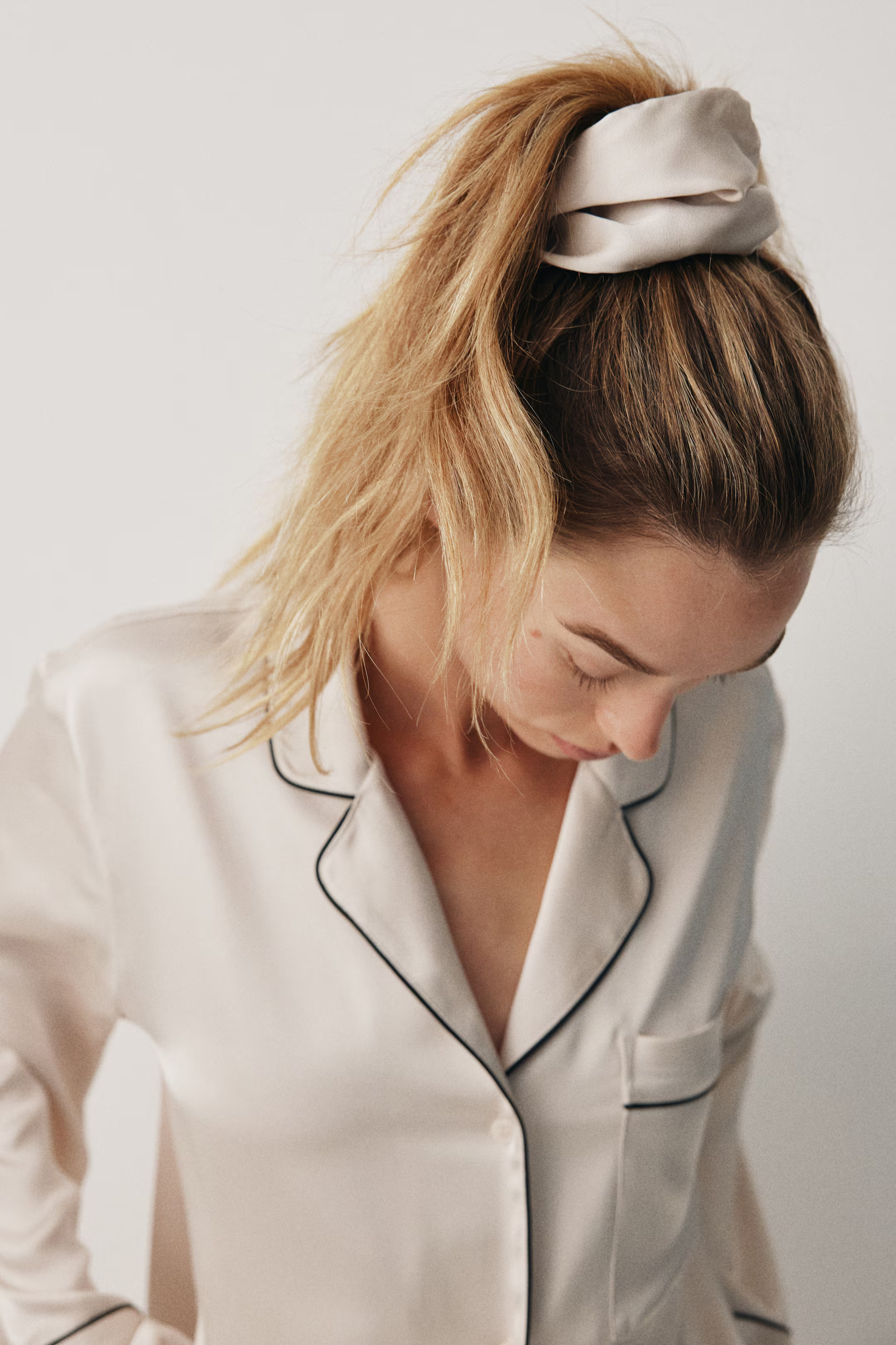 Satin pyjama gift set | H&M (UK, MY, IN, SG, PH, TW, HK)