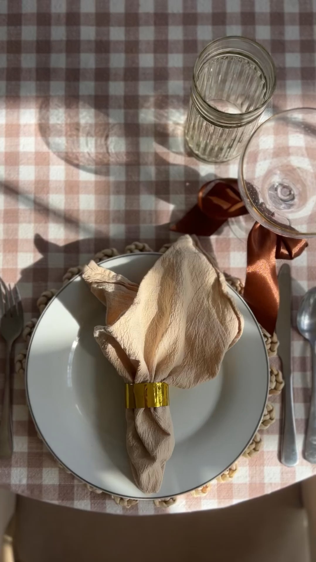 These linen-like napkins instantly made my table feel more elevated. ✨ Simple but makes such a difference! 

#LTKfoodie #LTKSaleAlert #LTKHome