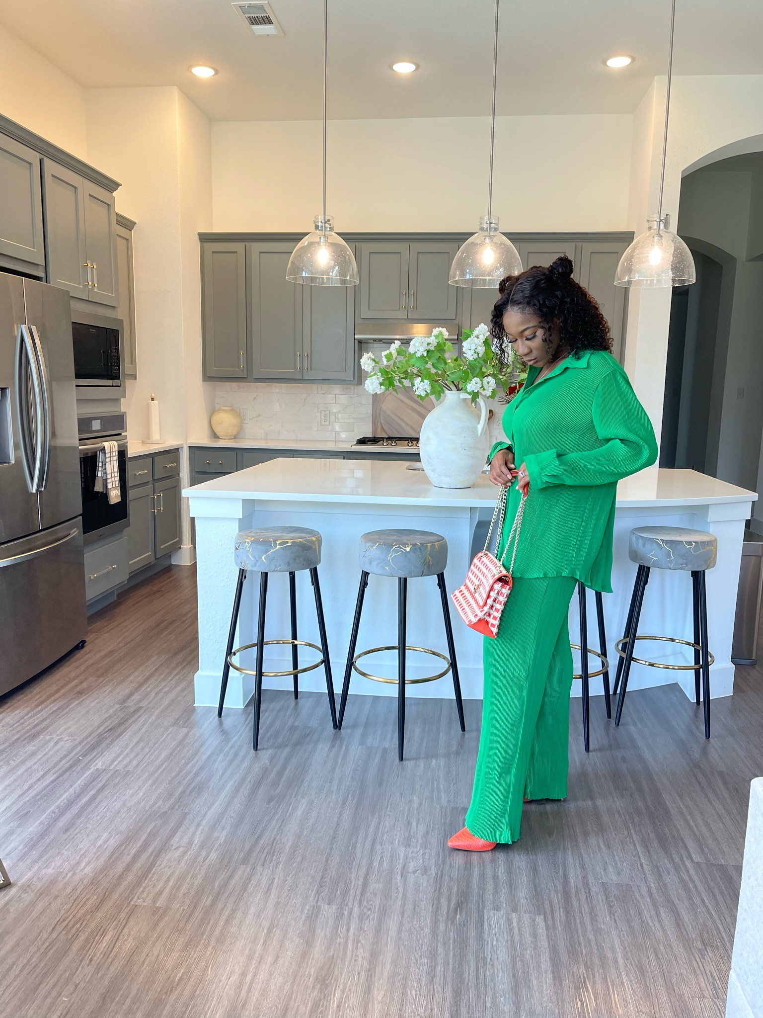 I was 3 months pregnant when I wore this outfit. Totally trendy!! Pair this green plisse outfit with orange accessories or green for a LOOK!

#LTKfindsunder100 #LTKbump #LTKsalealert
