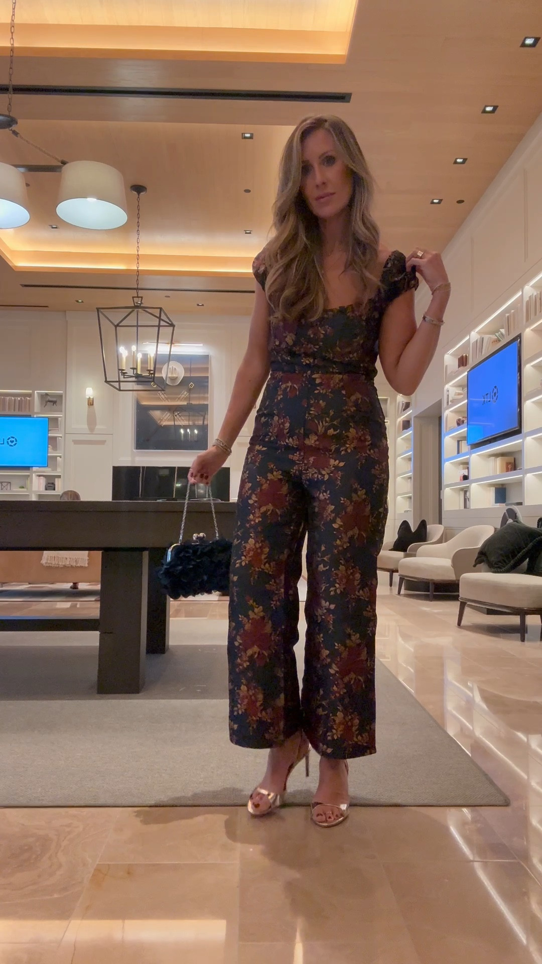 Tonight’s happy hour look 
Size large 

#LTKOver40 #LTKMidsize #LTKCon