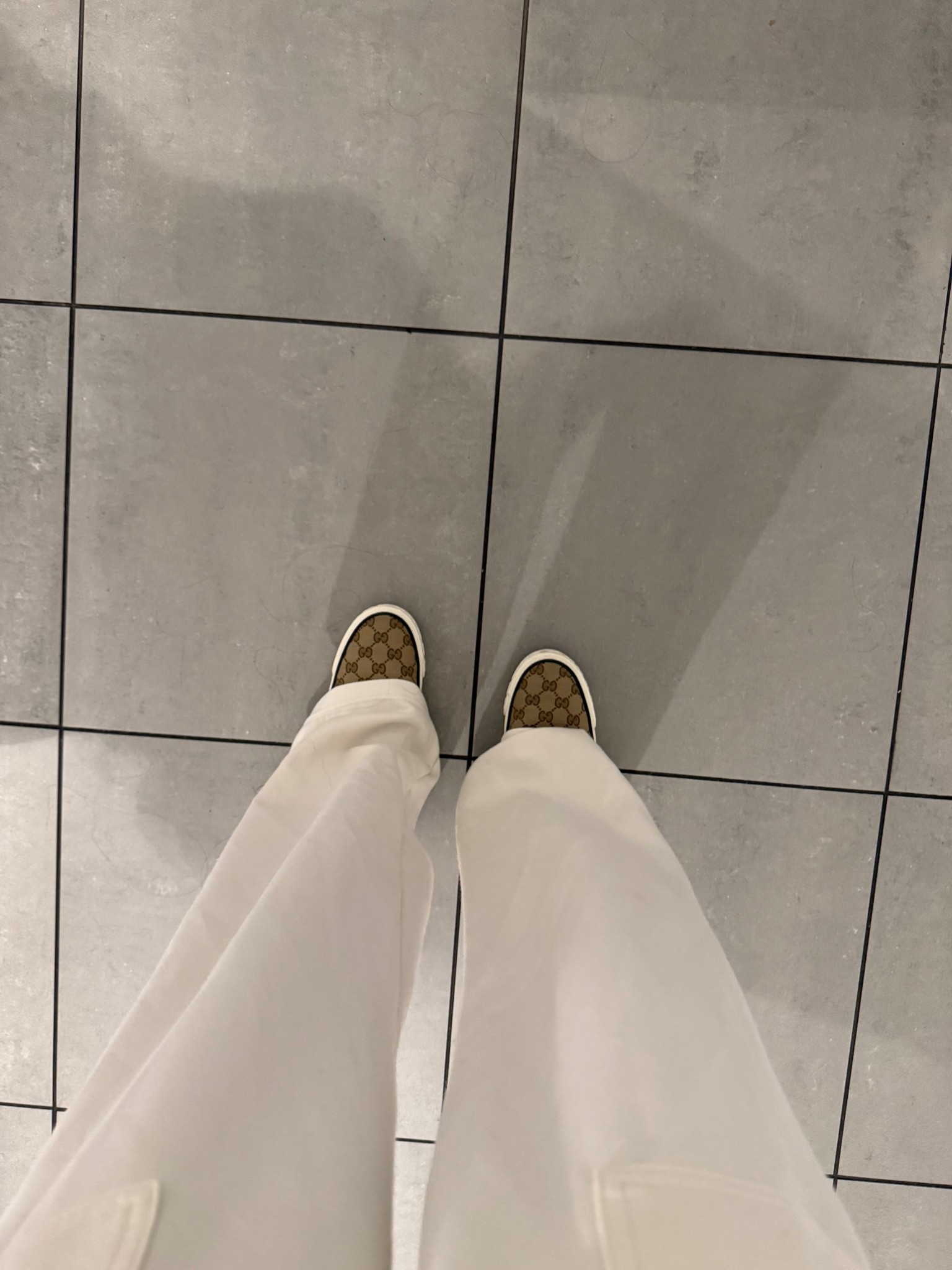 Gucci tennis shoes 👟 

#gucci #shoes #womens 

#LTKOver40 #LTKShoeCrush #LTKStyleTip