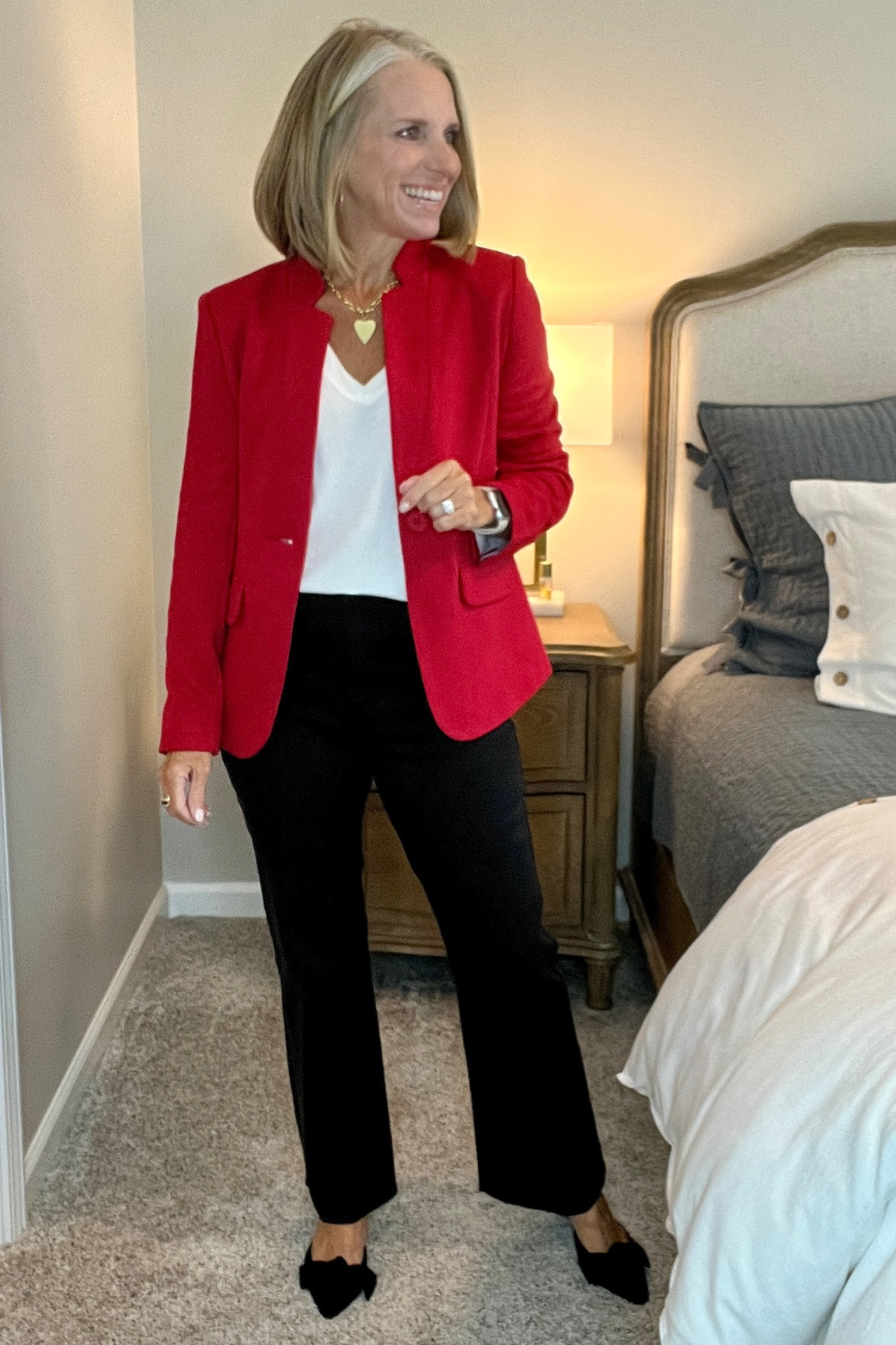 Use code TOPNOTCH30 for 30% off Gibsonlook blazers 
Use LISAXSPANX for 15% off Soanx

#LTKFindsUnder100 #LTKWorkwear #LTKOver40