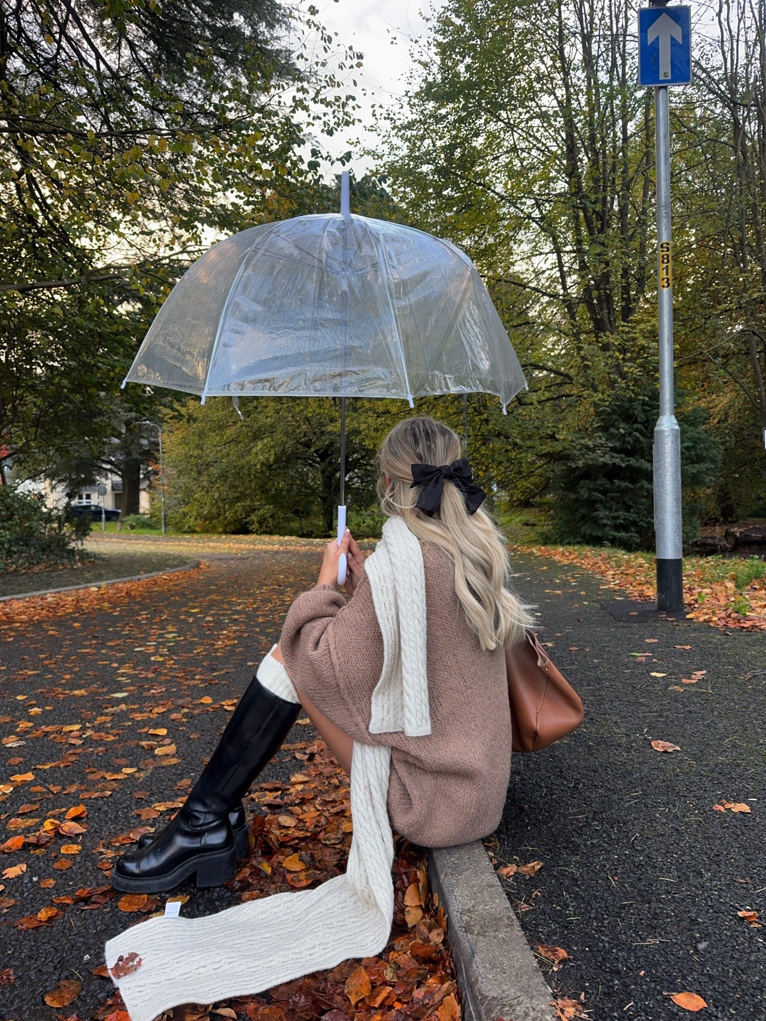 Last of the autumn leaves 🍂 

#LTKuk #LTKwinter #LTKautumn