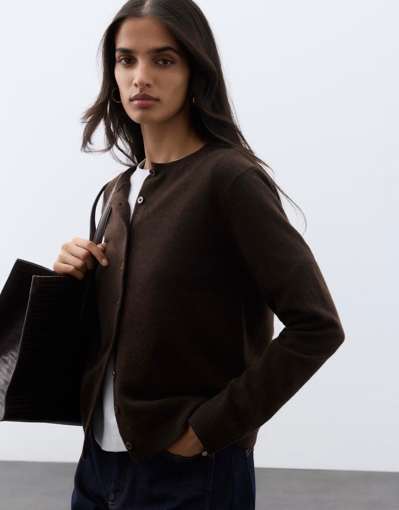 This crew neck cardi has 5 star reviews, 9 beautiful shades and it such a useful wardrobe staple for autumn x

#LTKautumn #LTKover50style #LTKstyletip