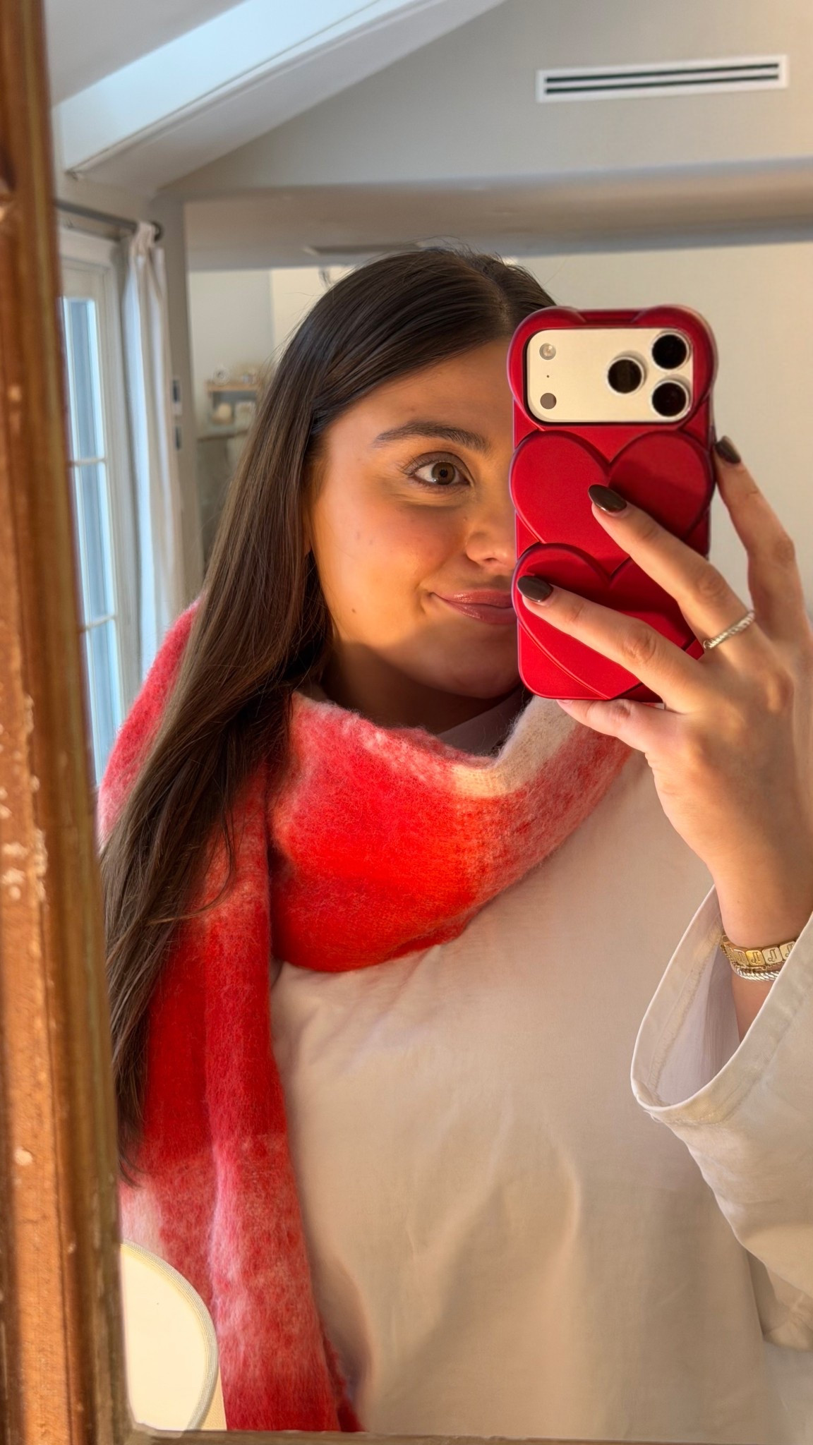 This heart phone case for Valentine’s Day is so perfect ❤️
@Target @Shopbop 

#LTKootd #LTKValentine #LTKSeasonal