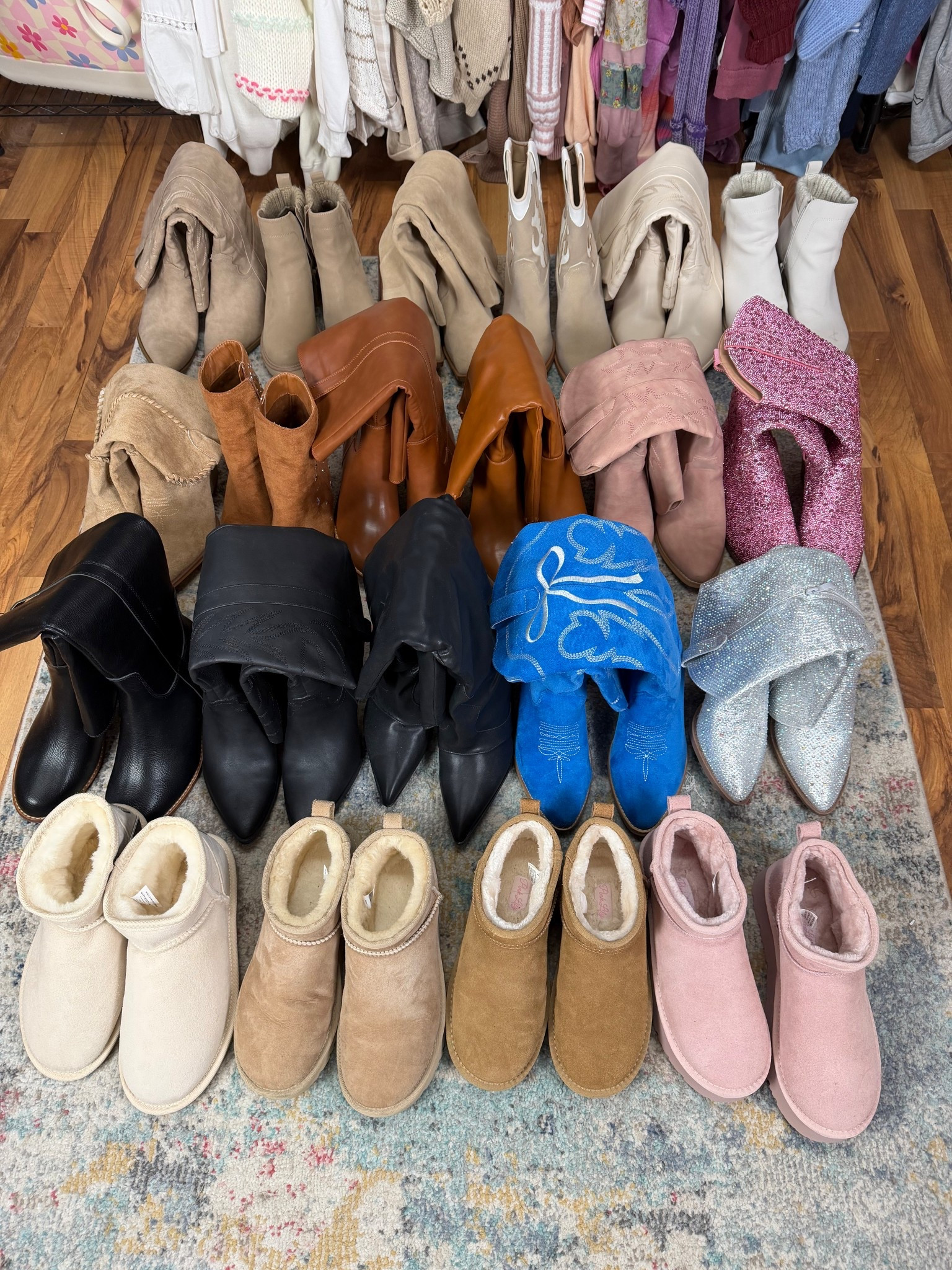 Does anyone else have a boot addiction? 😂

#LTKShoeCrush #LTKHoliday #LTKGiftGuide