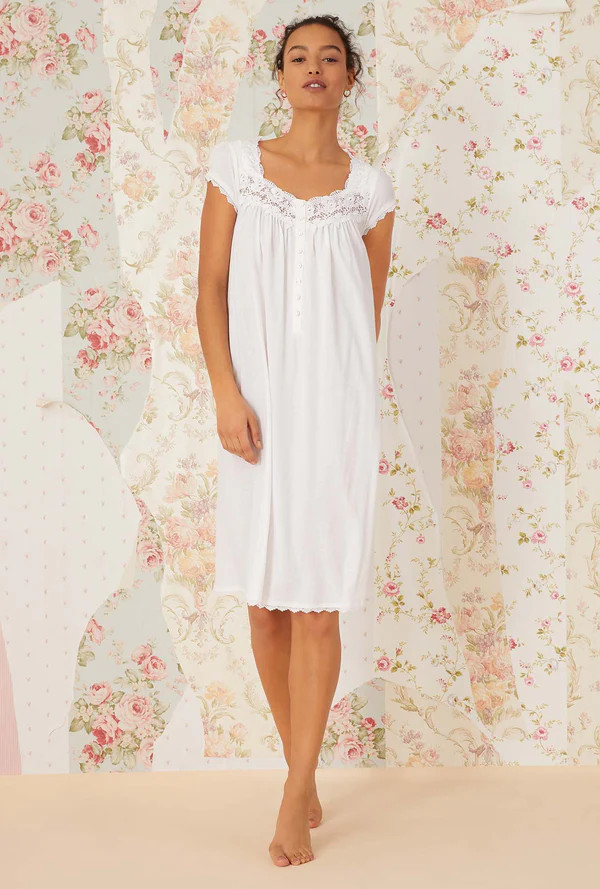 Villa Blanca Waltz Knit Nightgown | Eileen West