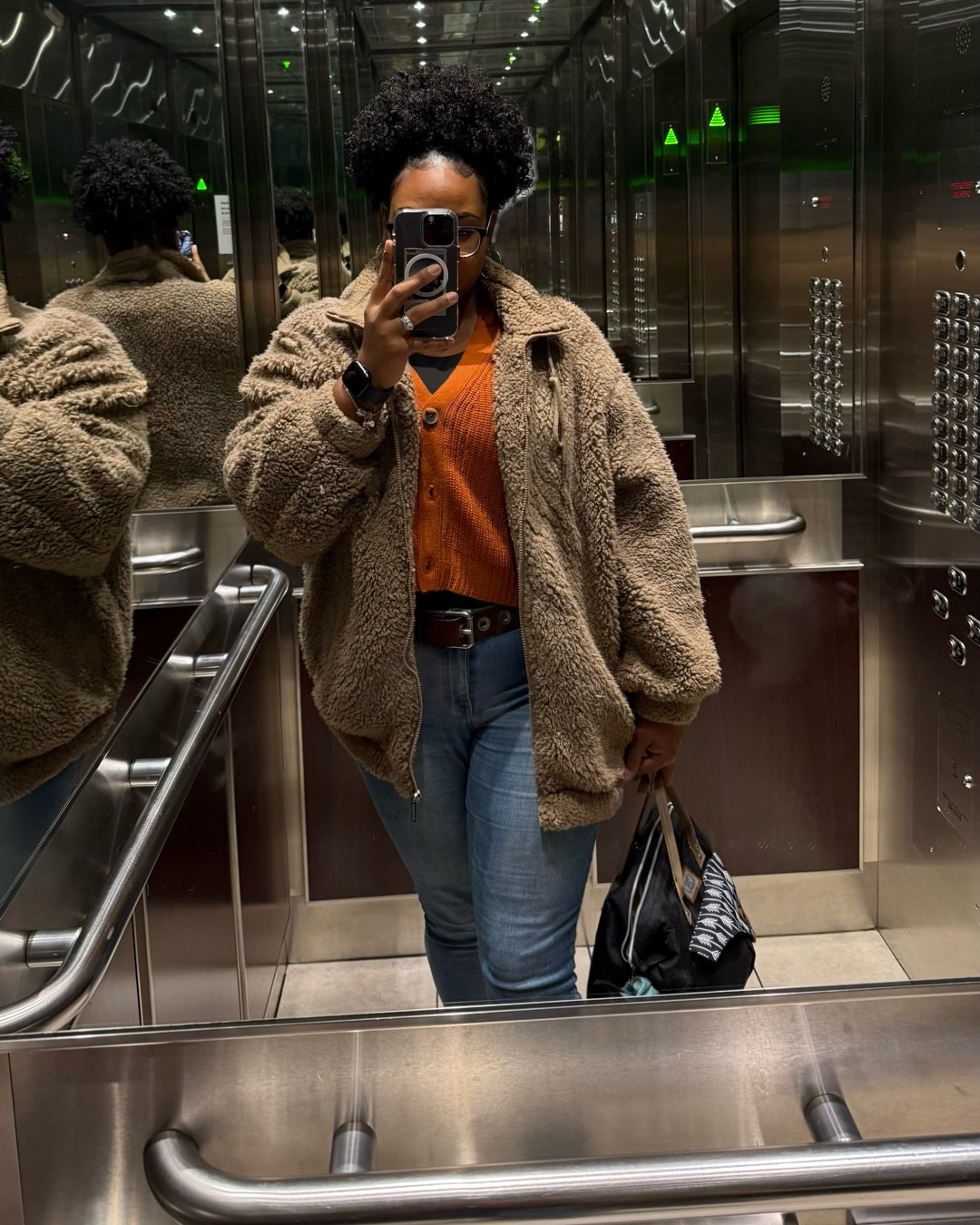 Something about #fall fashion does it for me 💕 - I couldn’t find the actual items so I found items close to them


#LTKfall #LTKworkwear #LTKcanada