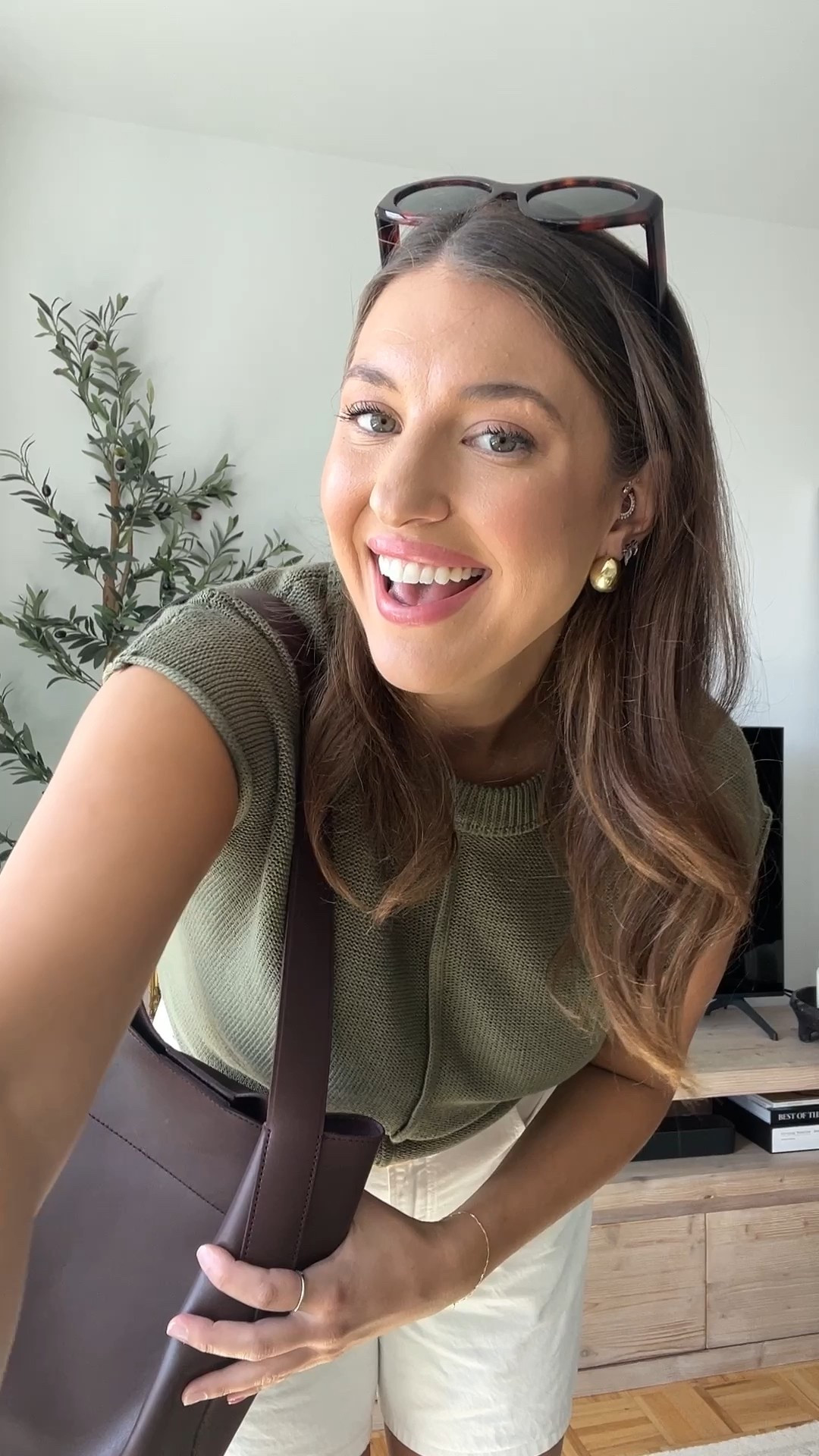 Grwm NYC! Transitional outfit of the day 



size 10 fashion | size 10 | Tall girl outfit | tall girl fashion | midsize fashion size 10 | midsize | tall fashion | tall women | amazon sweater / Amazon top 

#LTKStyleTip #LTKFindsUnder100 #LTKFindsUnder50