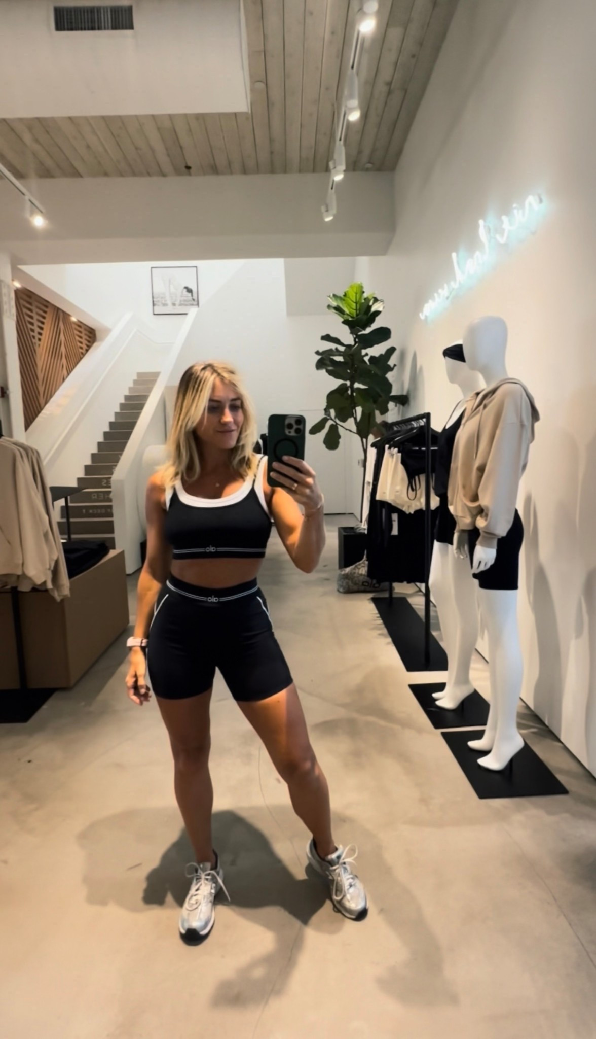 It’s a true love affair with this brand 🤩

#LTKOver40 #LTKTravel #LTKActive