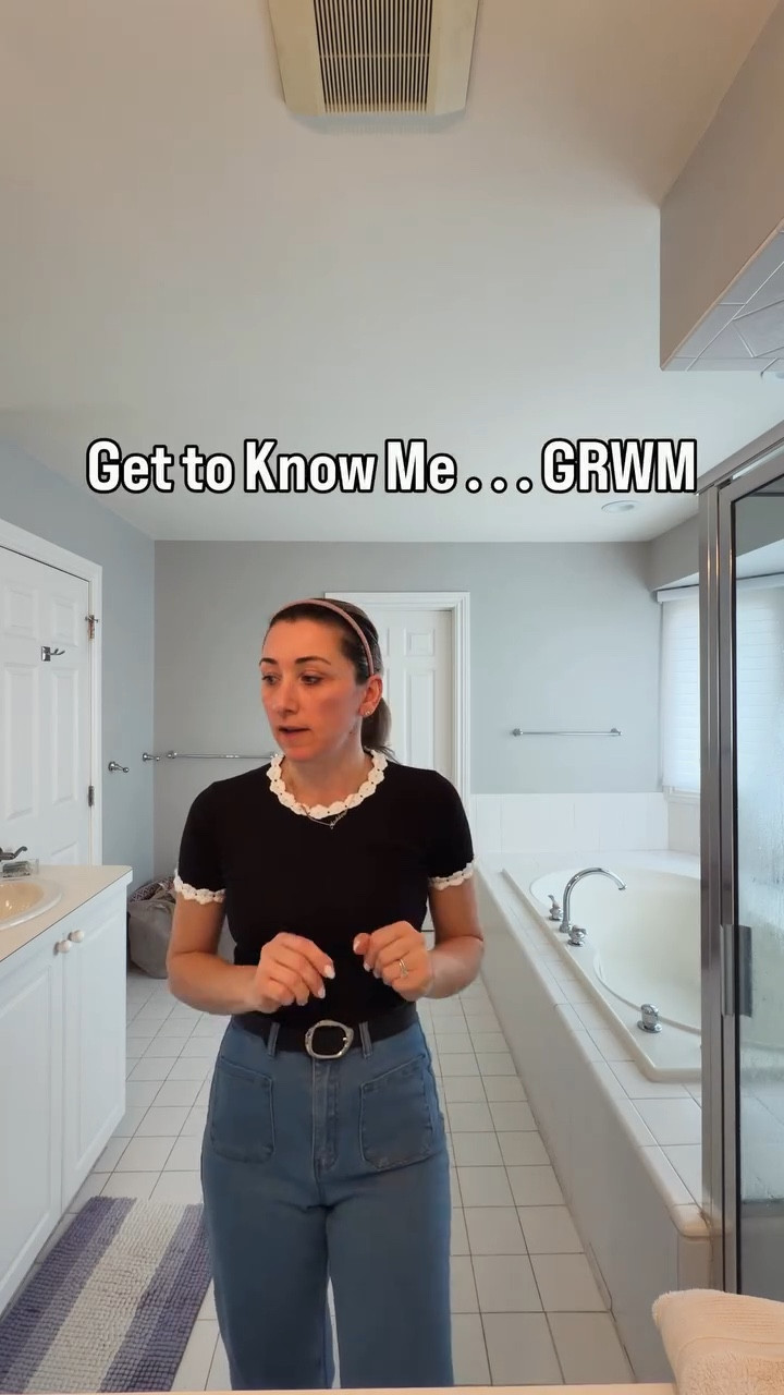 I didn’t start this page because I had it all together…
I started it because I didn’t.

I was overwhelmed, juggling kids, home, schedules, meals…
and somewhere in the middle of all that, I felt like I lost a little piece of me.

So I picked up my phone and hit “post.”

No plan.
No strategy.
Just real life.

And somehow… this little space became more than I ever imagined.
A place to connect, share, grow, and remind myself (and other moms) that we’re not alone in this.

If you’re in that season right now…
just know — you’re doing better than you think 🤍

✨ Sometimes the smallest step… turns into something life-changing.

👇 Tell me…
What made YOU start following me?