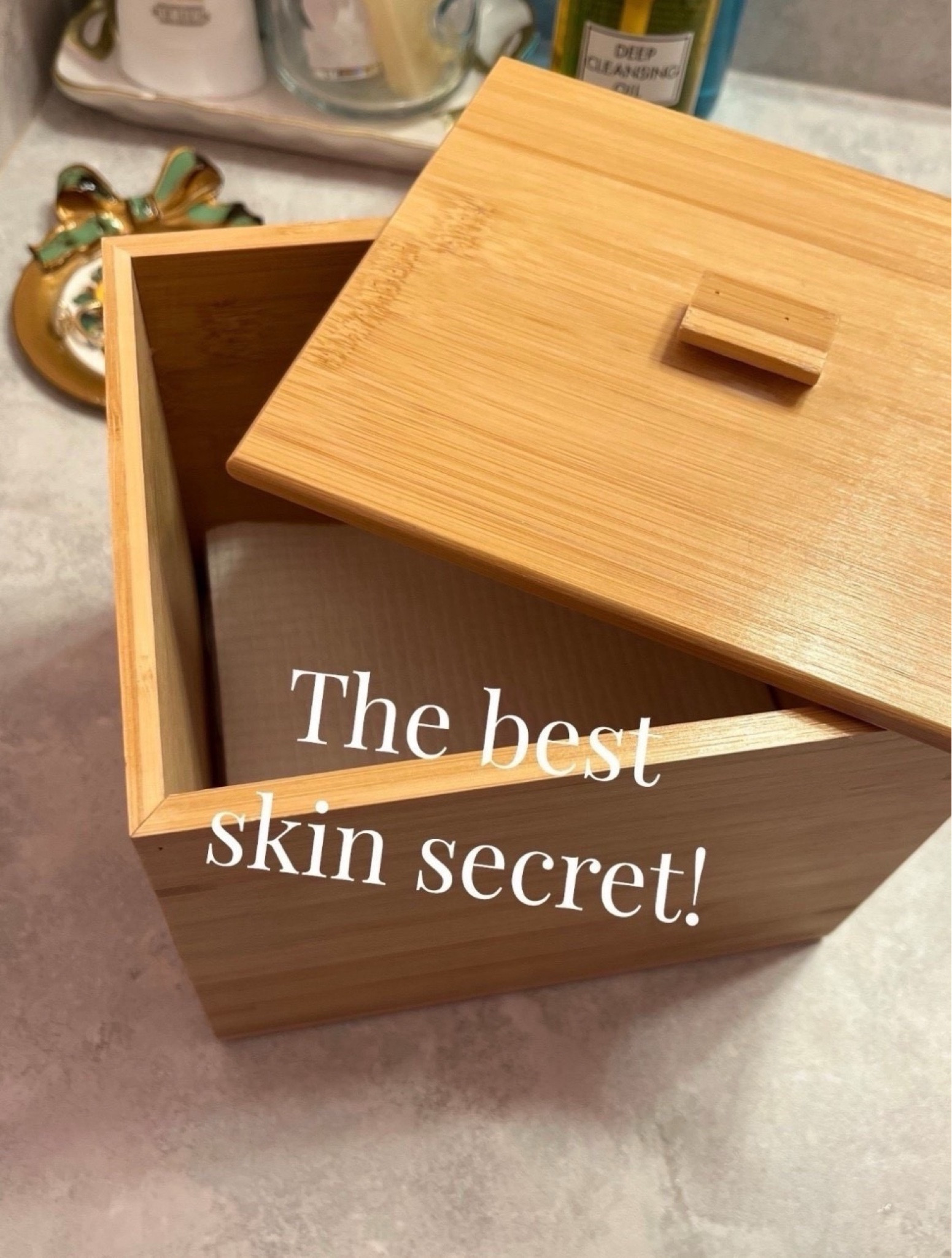 This is one of our best-kept secrets for clean skin ✨ These single-use towels make such a difference. They help reduce the transfer of germs to your skin compared to reusing the same towel over and over. A small switch that feels like a big upgrade in your skincare routine!

#LTKselfcare #LTKOver40 #LTKBeauty