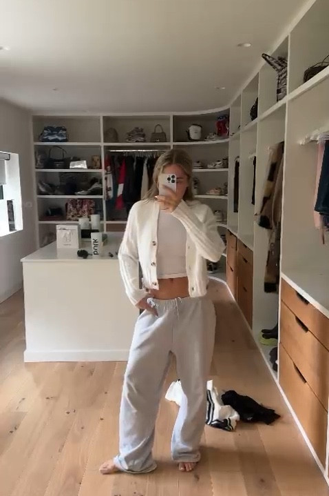 Neutrals, cream cardigan, cosy autumn outfit, knitwear, asos, high street style, casual outfit, grey tracksuit, white cropped baby tshirt, loungewear outfit 

#LTKuk #LTKautumn #LTKstyletip