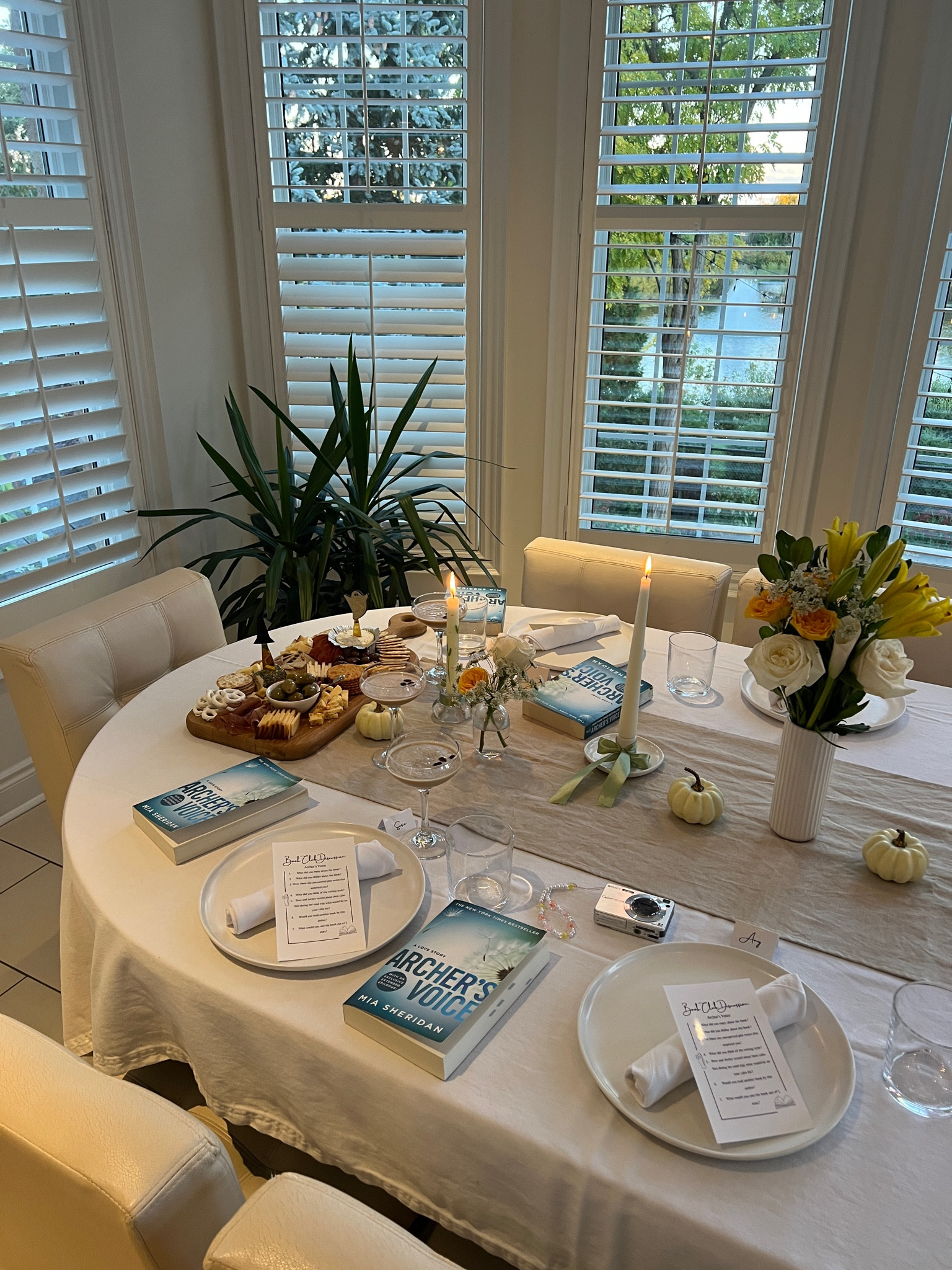 fall decor, tablescape, dinner party, book clib

#LTKparties #LTKSeasonal #LTKfindsunder100