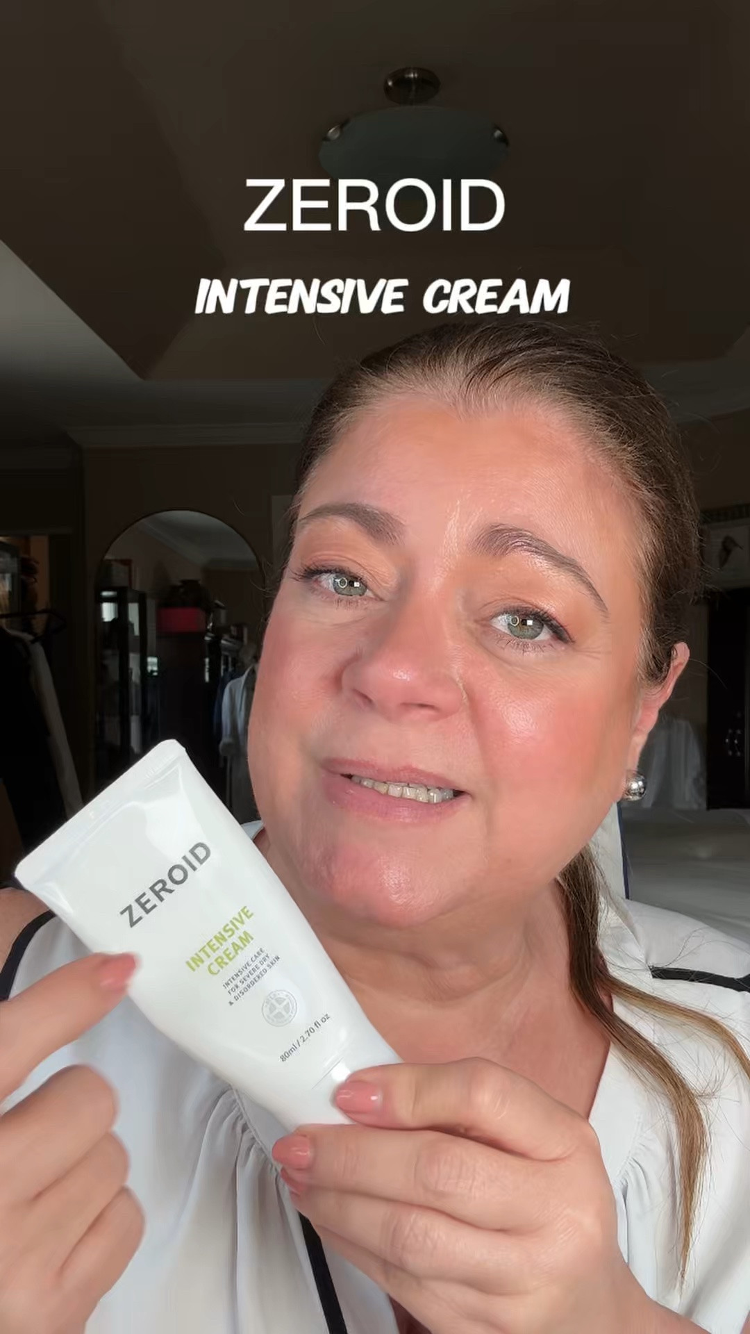 Thank you @ZEROID US @zeroid_official for this wonderful products. I love how gentle This entire set is and my favorite is the intensive cream. It's part of my routine now.
#zeroid #SkinCareRoutine #dryskin #sensitiveskin #skincare