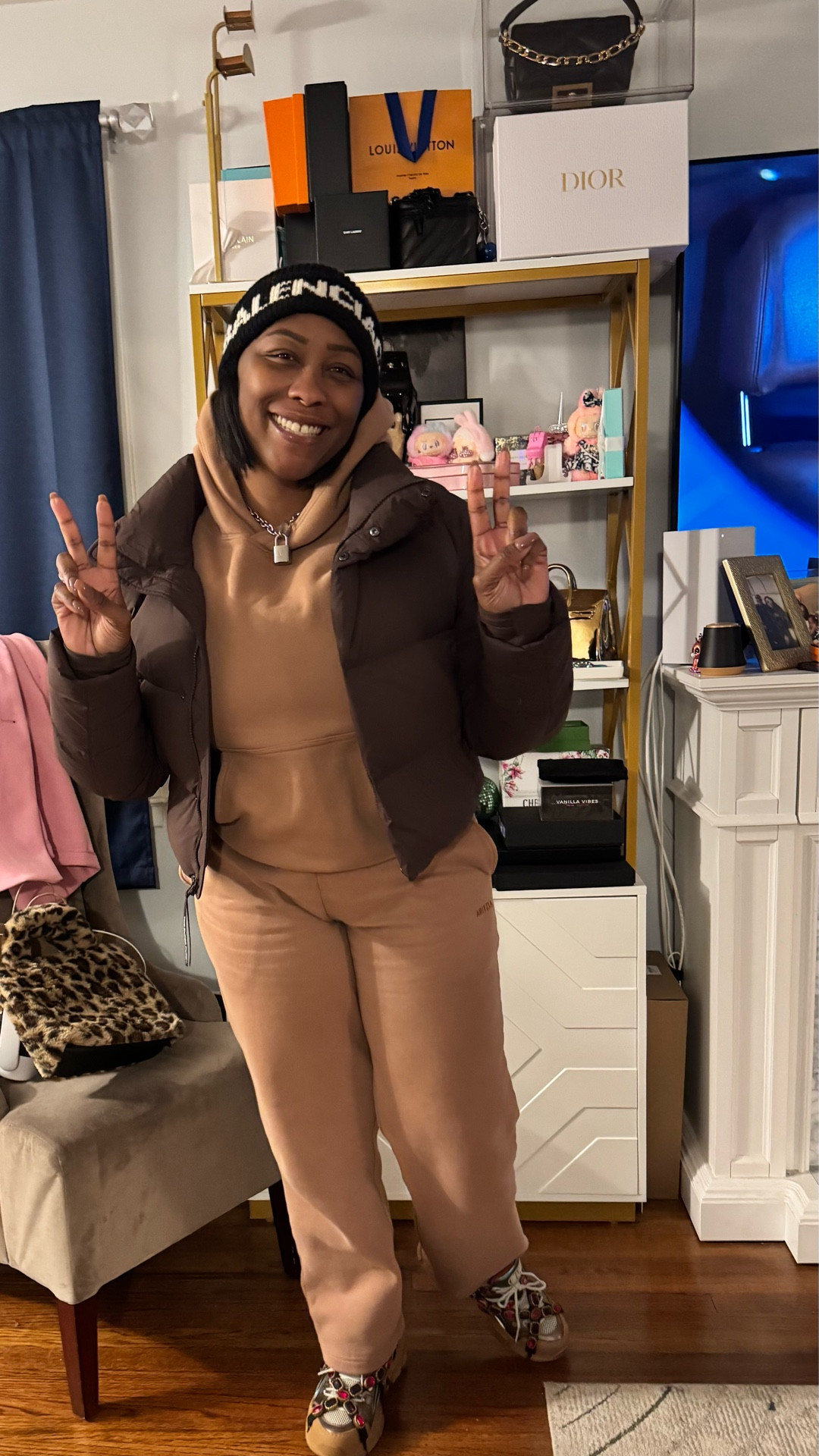 Monochrome mood in Chocolate Mousse 🤎✨ 
Peace, love, and Mega Fleece. ✌🏾🤎 Living for this limited edition colorway. It’s giving cozy, it’s giving luxury, it’s giving everything. Outfit details on my LTK.  Comment chocolate for more info on OOTD
#fitcheck #aritzia #comfortfirst #luxuryfashion #winteroutfit

#LTKootd #LTKU