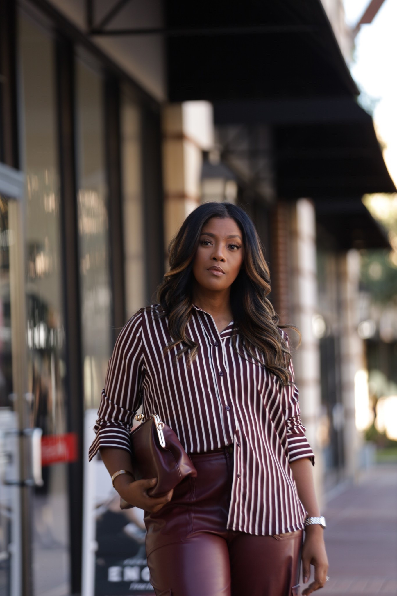 Change isn’t hard when you truly desire it.
Transformation follows discipline, focus, and a made-up mind.
You’re not stuck. You’re just uncommitted.
The moment your desire is activated, change becomes possible.


#LTKOver40 #LTKootd #LTKWorkwear