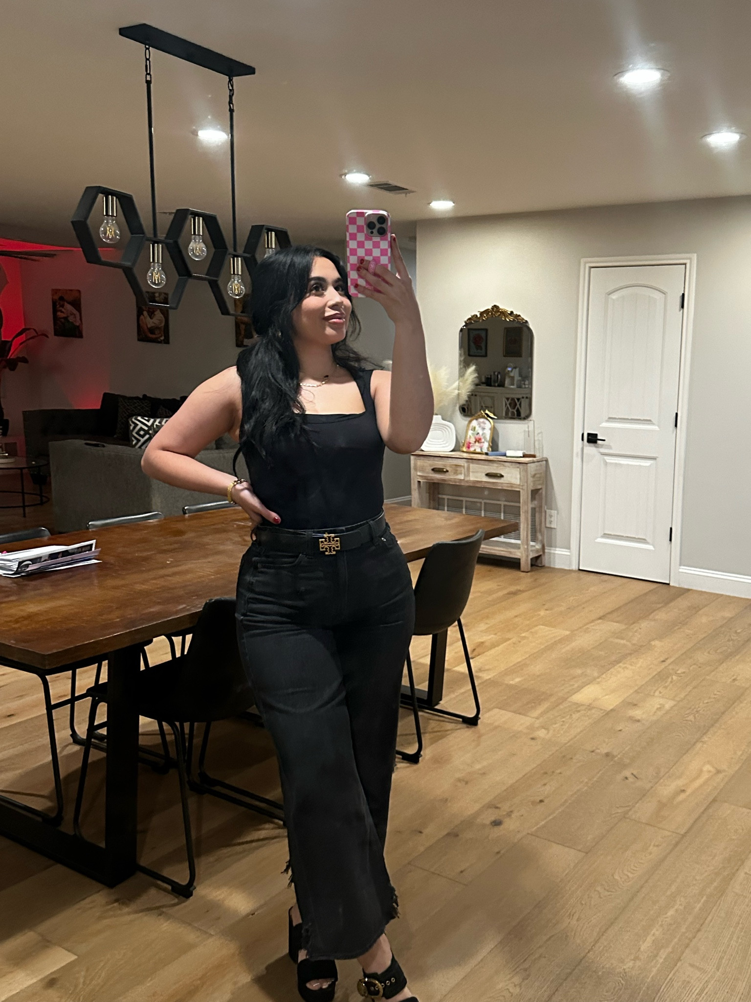 You can never go wrong with an all black fit 🖤

#LTKsalealert #LTKmidsize