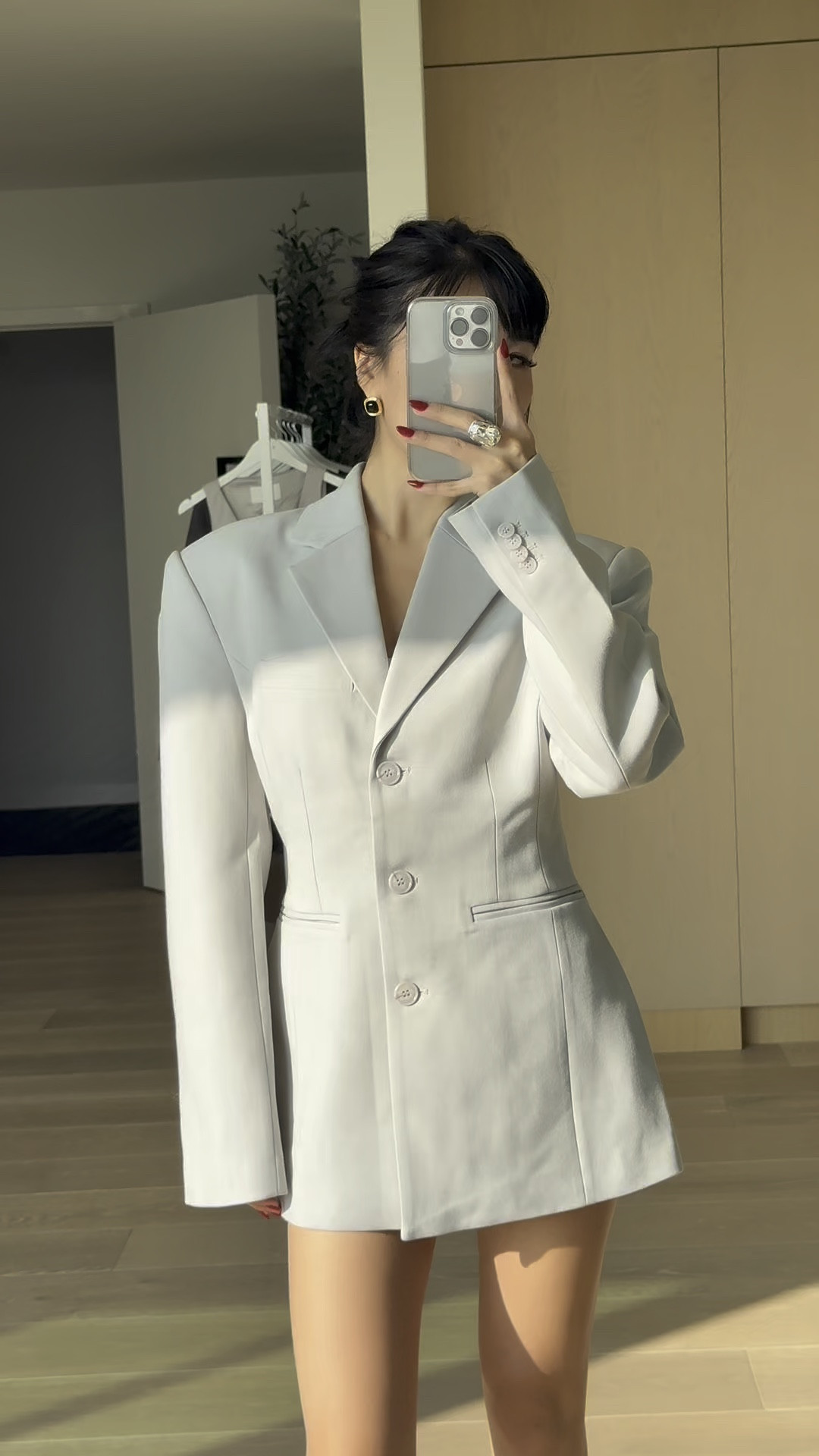 The most hourglass perfect blazer from Meshki wearing size S

#LTKStyleTip #LTKWorkwear #LTKHoliday
