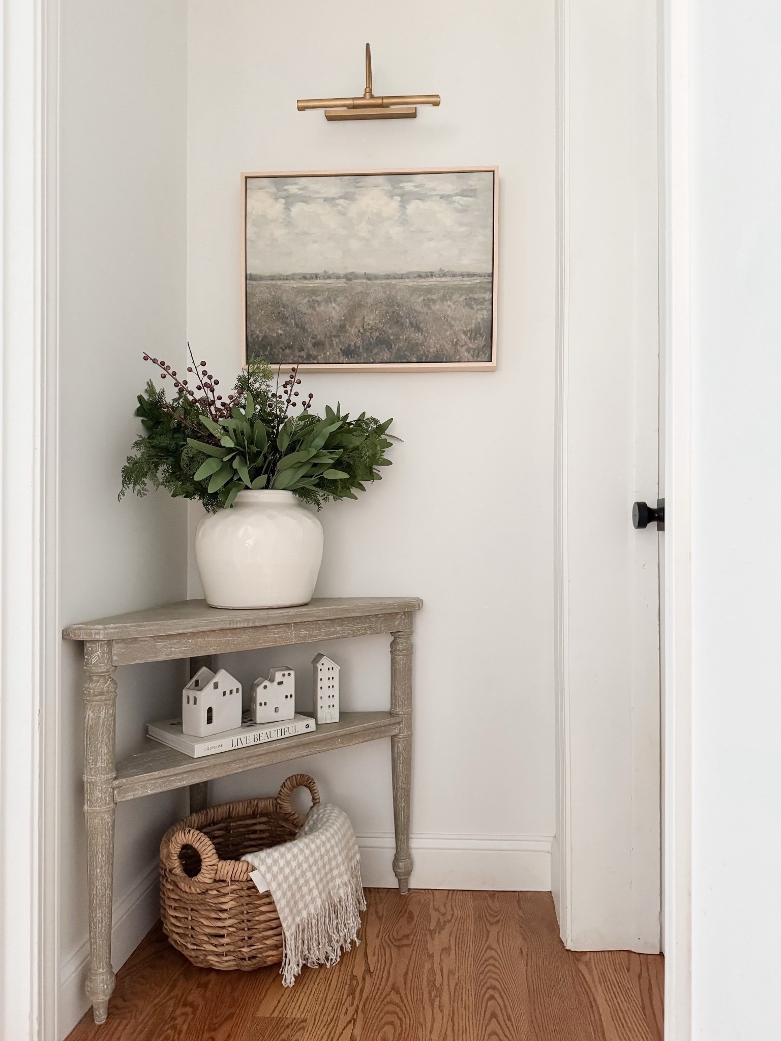 Neutral holidays Home Decor

Holiday decor Coastal home  Neutral home  Home styling  Home decor  Neutral decor  Styled hallway  Faux tree  Coastal decor

#LTKHome #LTKHoliday