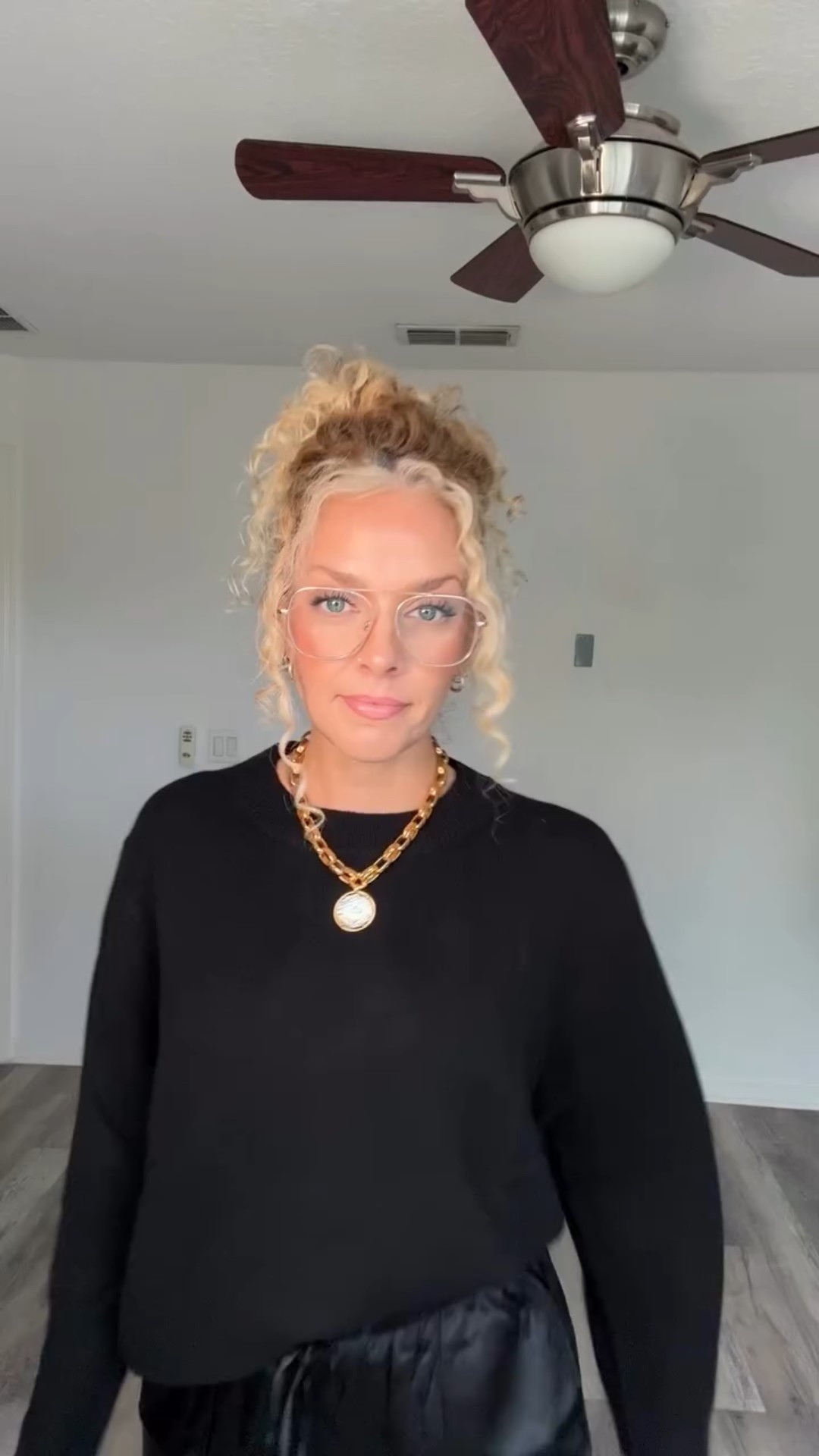 I don’t know about you but for NYE I always want to be comfy and cute. Elastic waistband and oversized sweater sign me up 😂

Silk pants, Mongolian cashmere sweater, target slides 

#over40style #fashion #nyeoutfit #over40fashion #onequince

#LTKSeasonal #LTKootd #LTKHoliday