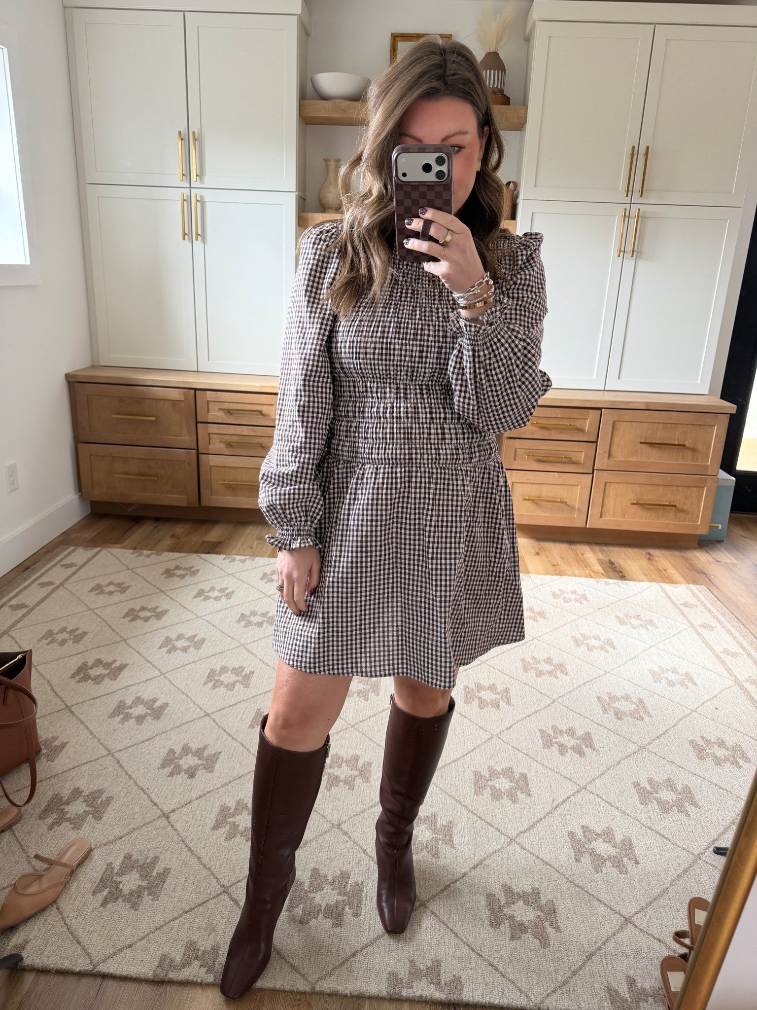 Gingham dress perfect for fall! I’m wearing a size small


#LTKWorkwear #LTKBump #LTKootd