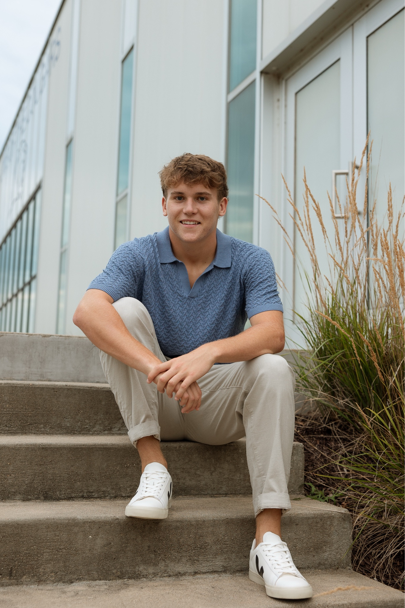 Men’s Senior picture outfit ideas - perfect outfit transitioning into the fall weather

// men’s style, men’s outfit ideas, men’s linen pants, men’s sneakers

#LTKMens