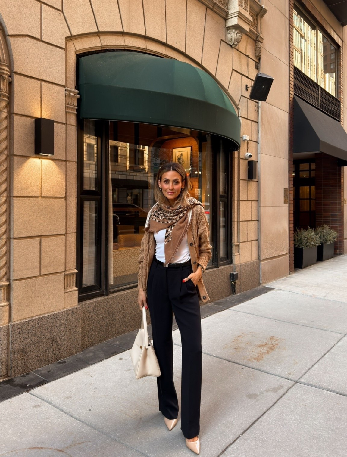 Dinner at Le Colonial in Chi-Town! Wearing the effortless pants and my nude pumps that elongate my legs SO well! Wearing a 2

#LTKTravel #LTKWorkwear #LTKootd