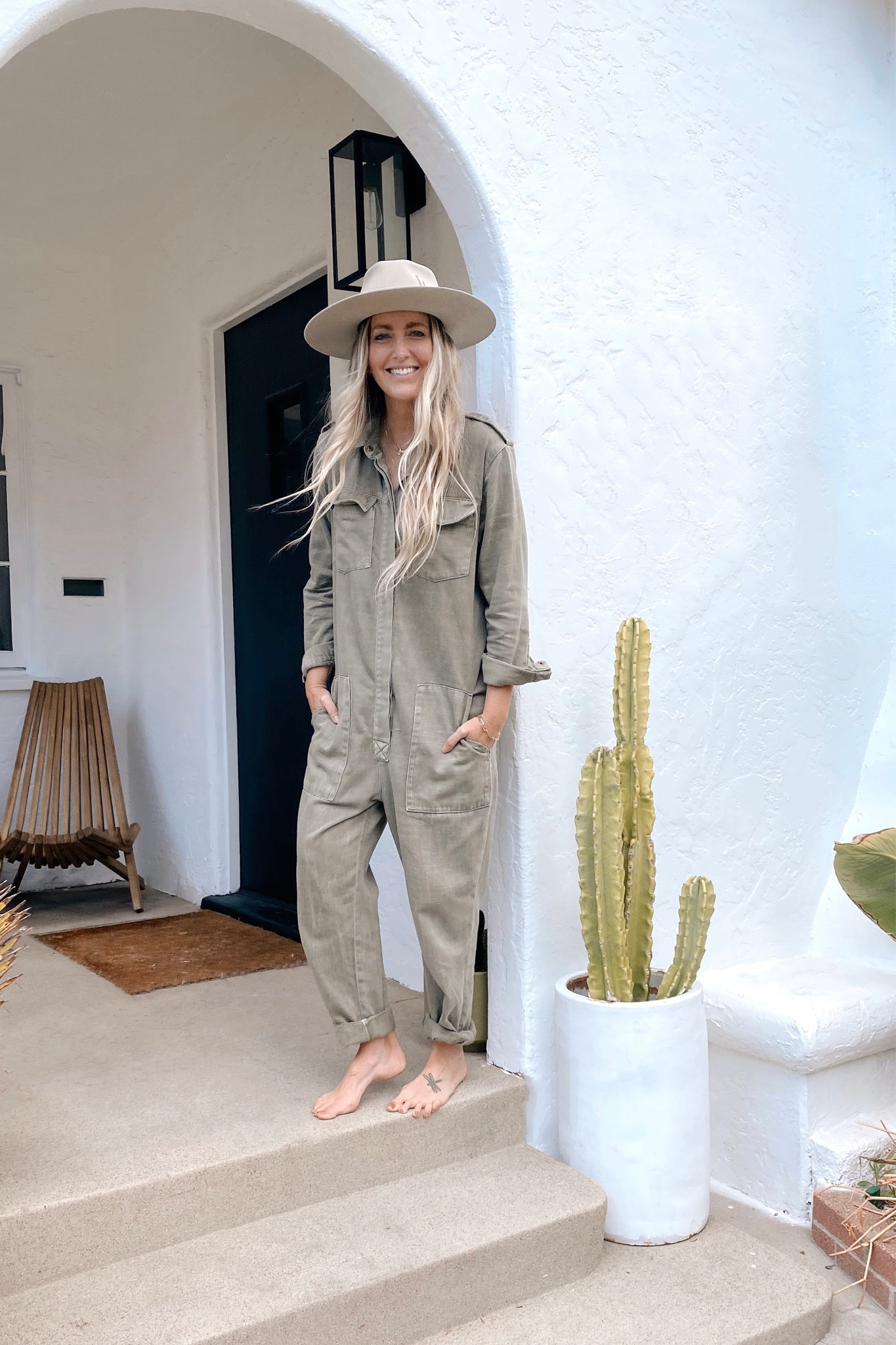My Favourite Go-to Jumpsuit is 50% off! Get it now before it’s sold out again:)

#blancobungalow #jumpsuit

#LTKstyletip #LTKsalealert #LTKeurope
