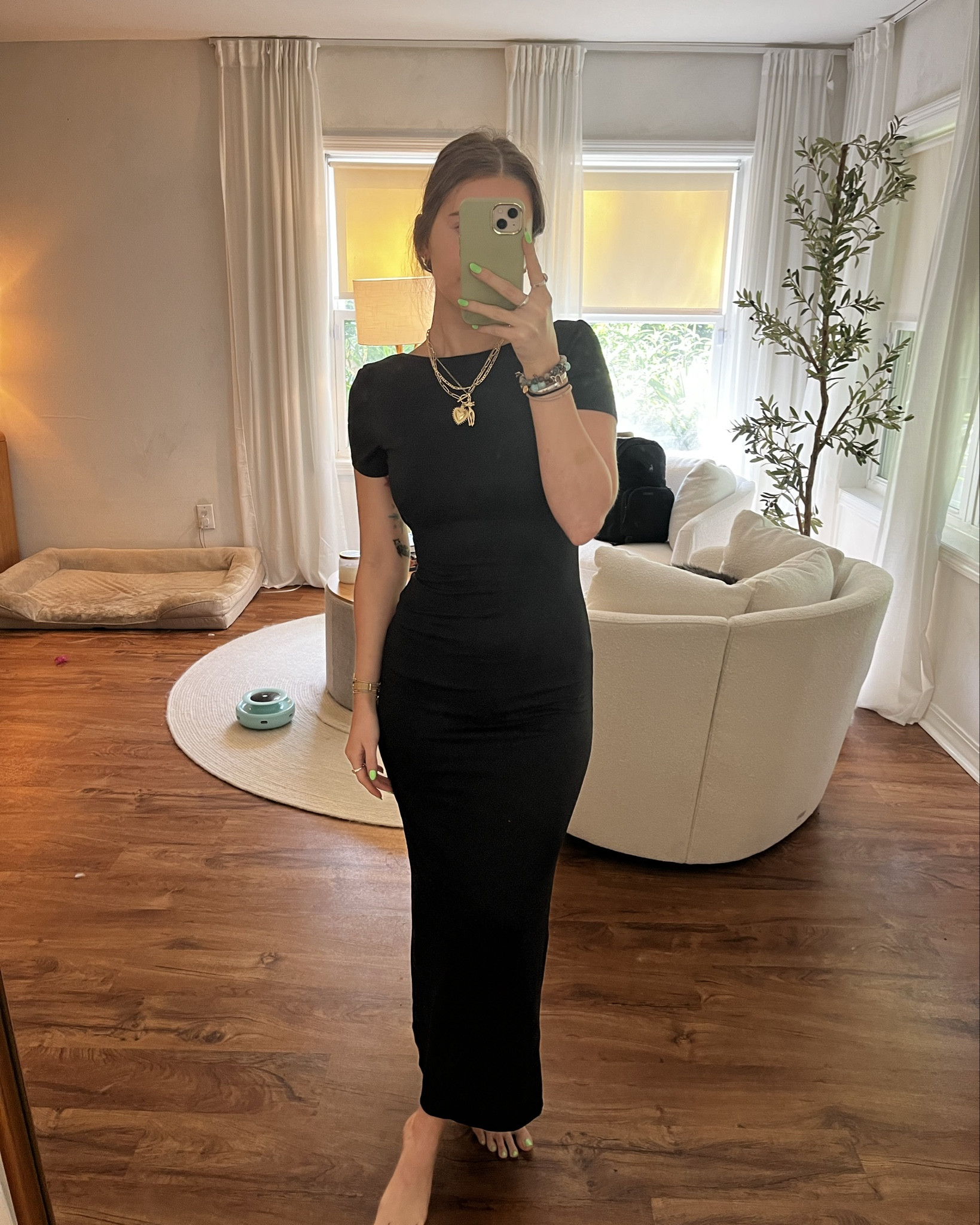 Softest & most flattering black midi dress 

#LTKTravel #LTKFindsUnder50 #LTKStyleTip