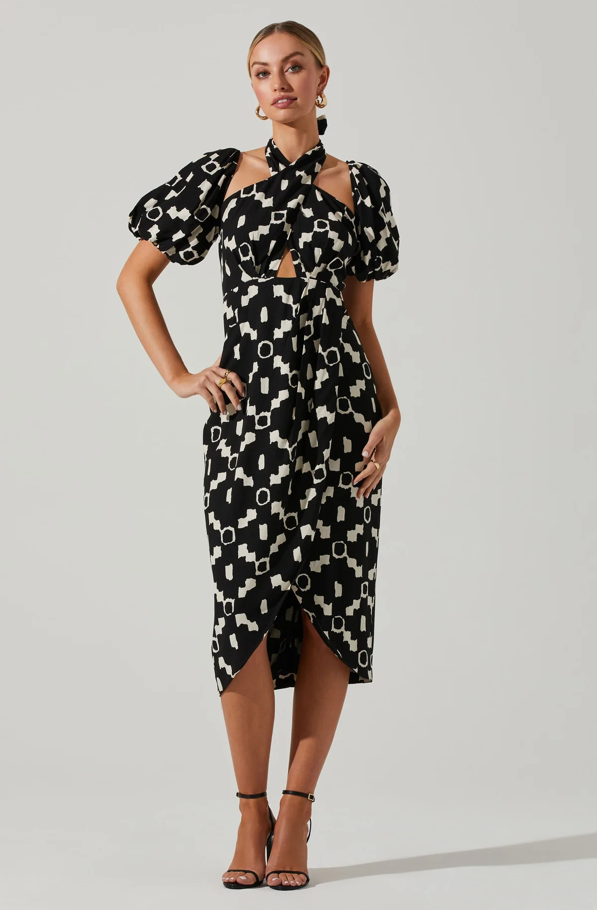 Hailey Geo Print Halter Midi Dress | ASTR The Label (US)