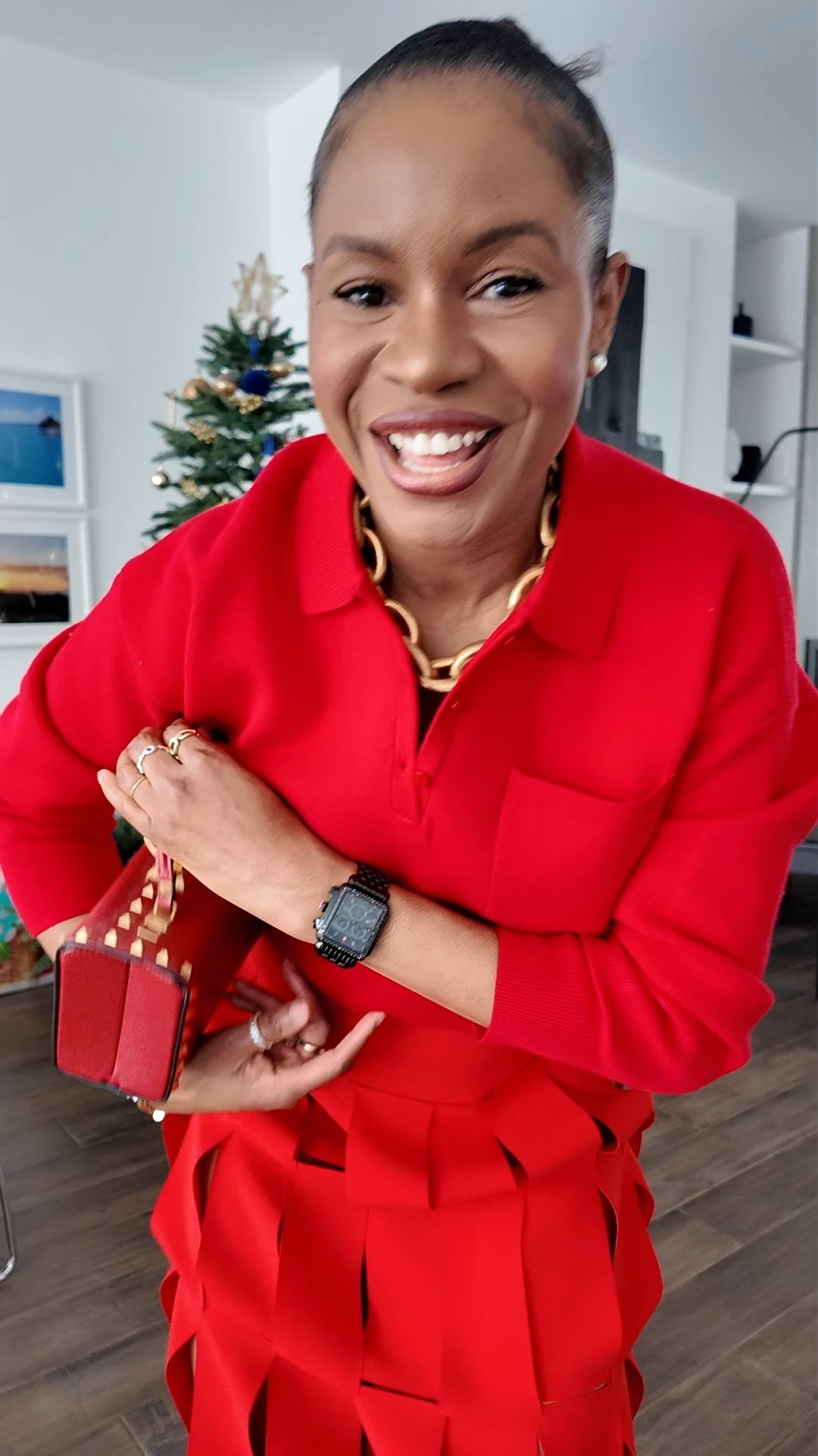 When in doubt… wear red

#LTKgrwm #LTKOver40