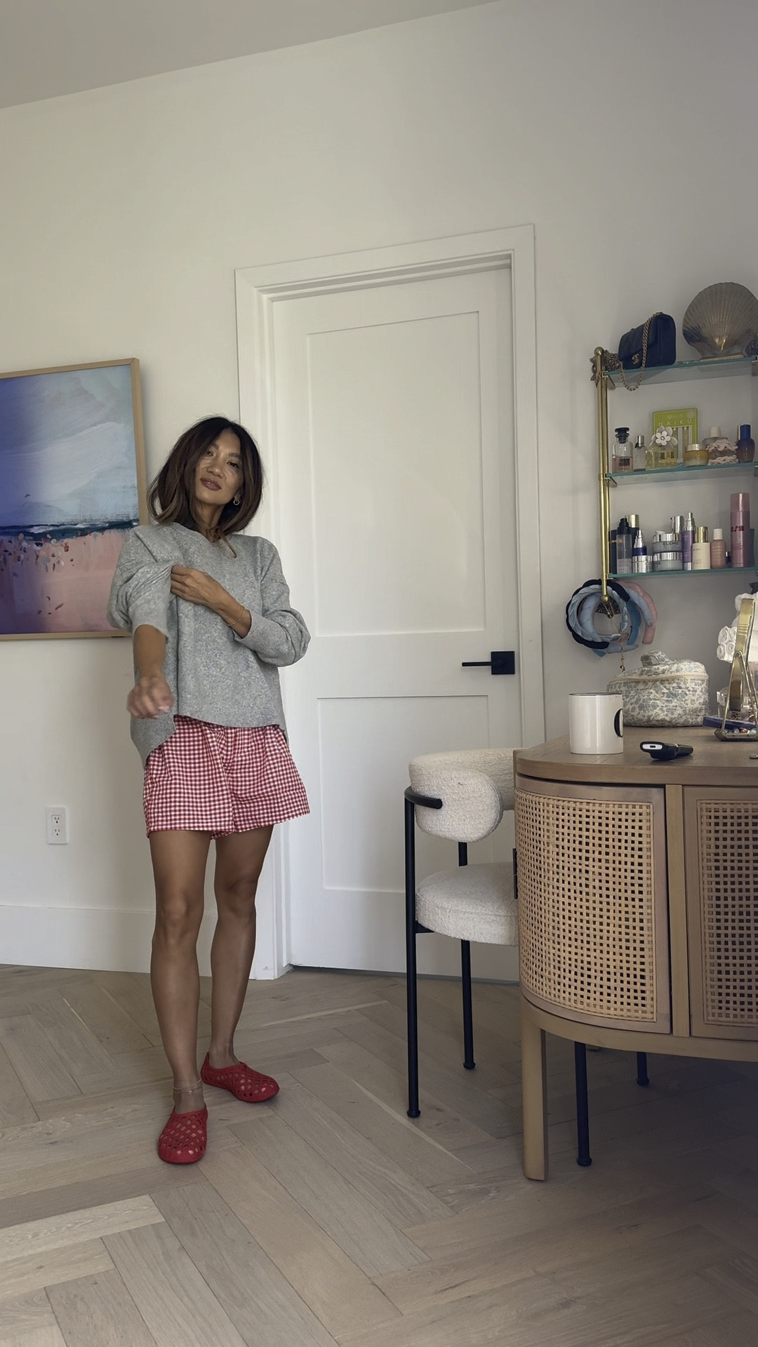 Mom outfit of the day 

#LTKStyleTip #LTKShoeCrush #LTKFindsUnder50